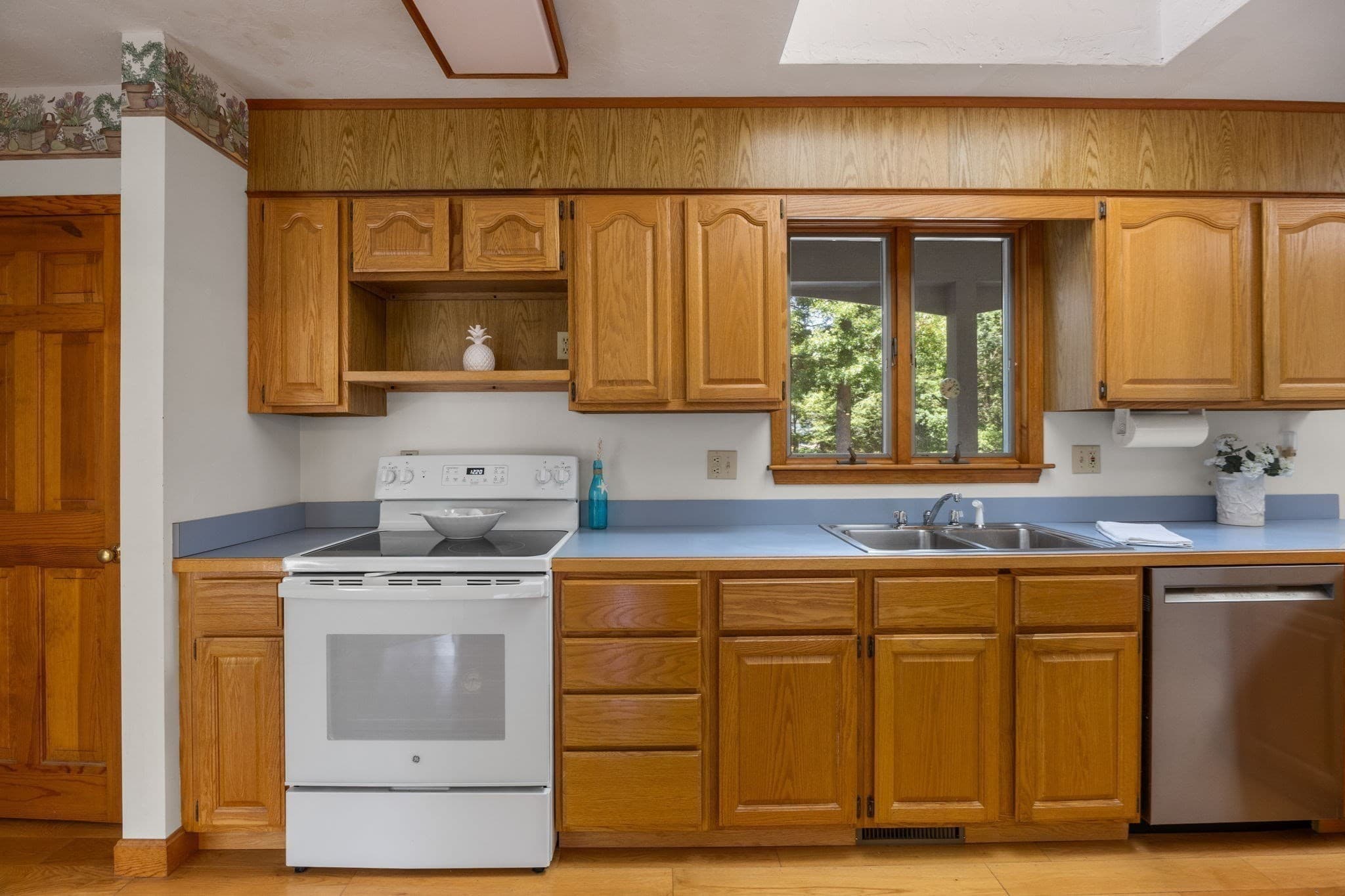 Single Family Residence at 204 Timber Lane, Barnstable MA 02648, Barnstable, photo 17 of 41