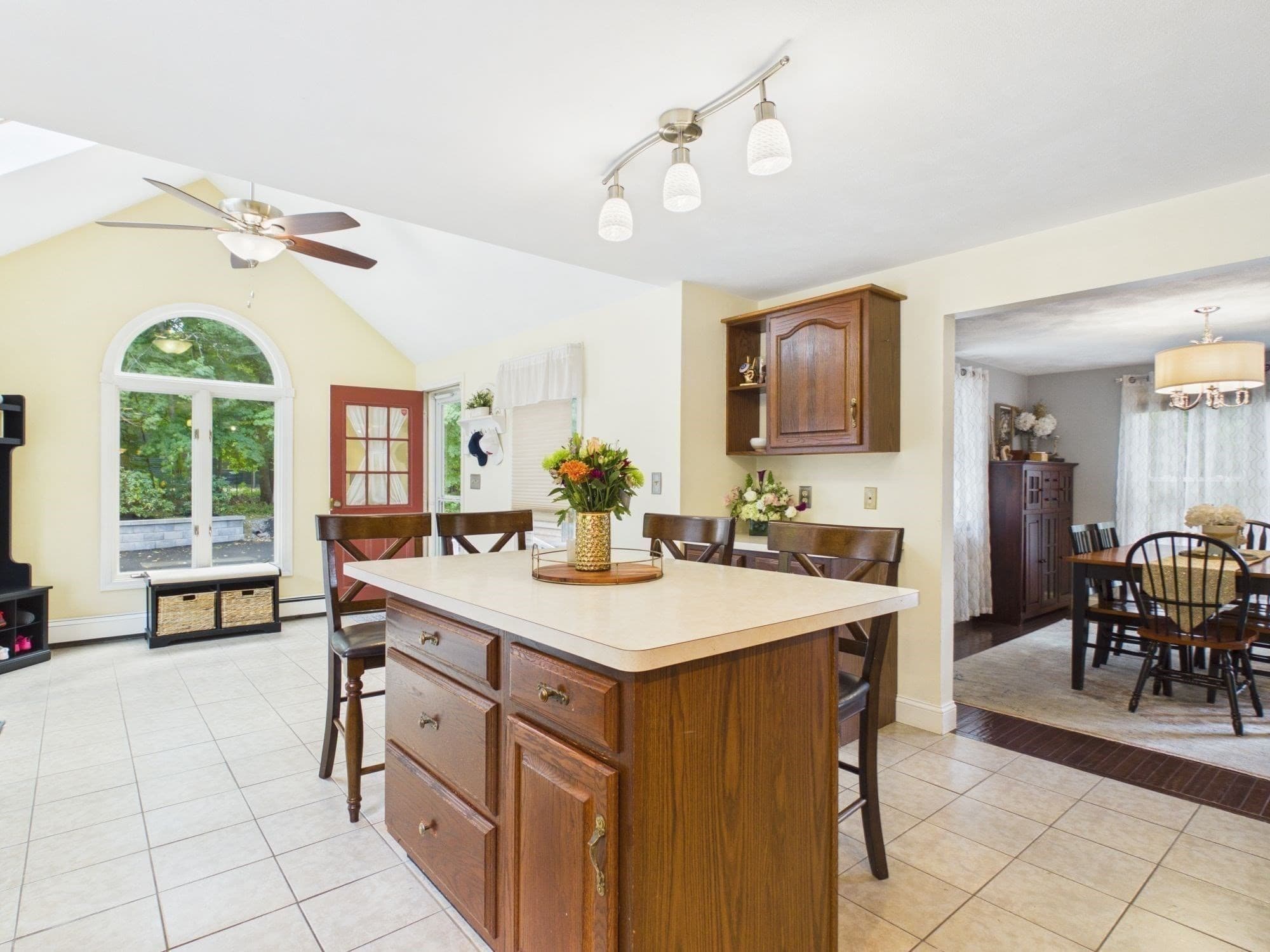 Single Family Residence at 172 Landry Ave, North Attleboro MA 02760, North Attleboro, photo 12 of 42