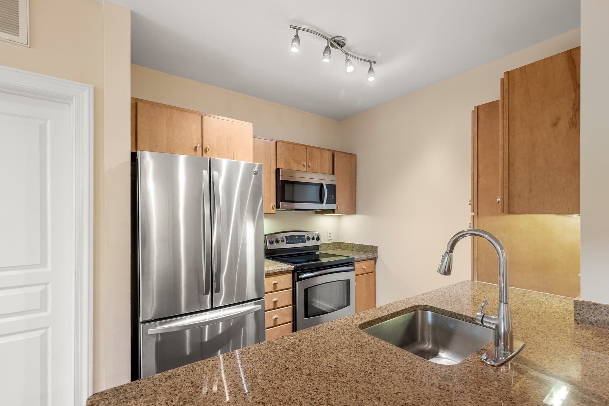 Condominium at 3 Repton Cir # 3114, Watertown MA 02472, photo 14 of 31