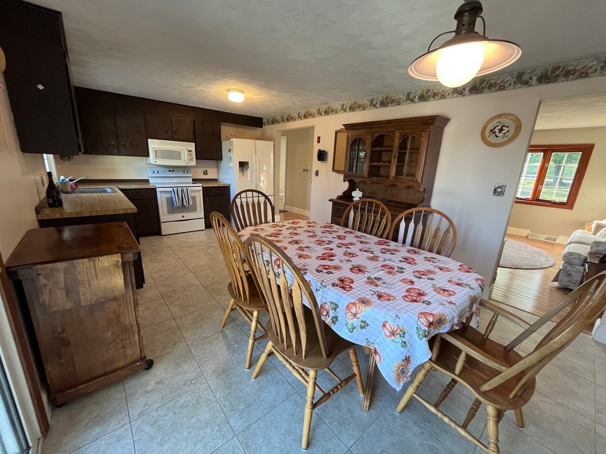 Single Family Residence at 191 E Broadway, Haverhill MA 01830, Haverhill, photo 13 of 25
