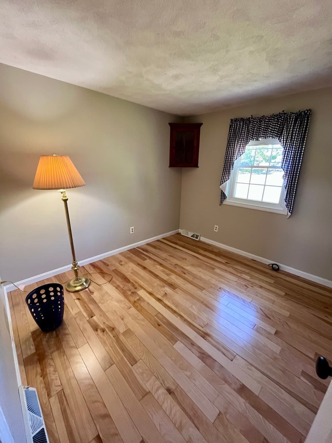 Single Family Residence at 191 E Broadway, Haverhill MA 01830, Haverhill, photo 16 of 25