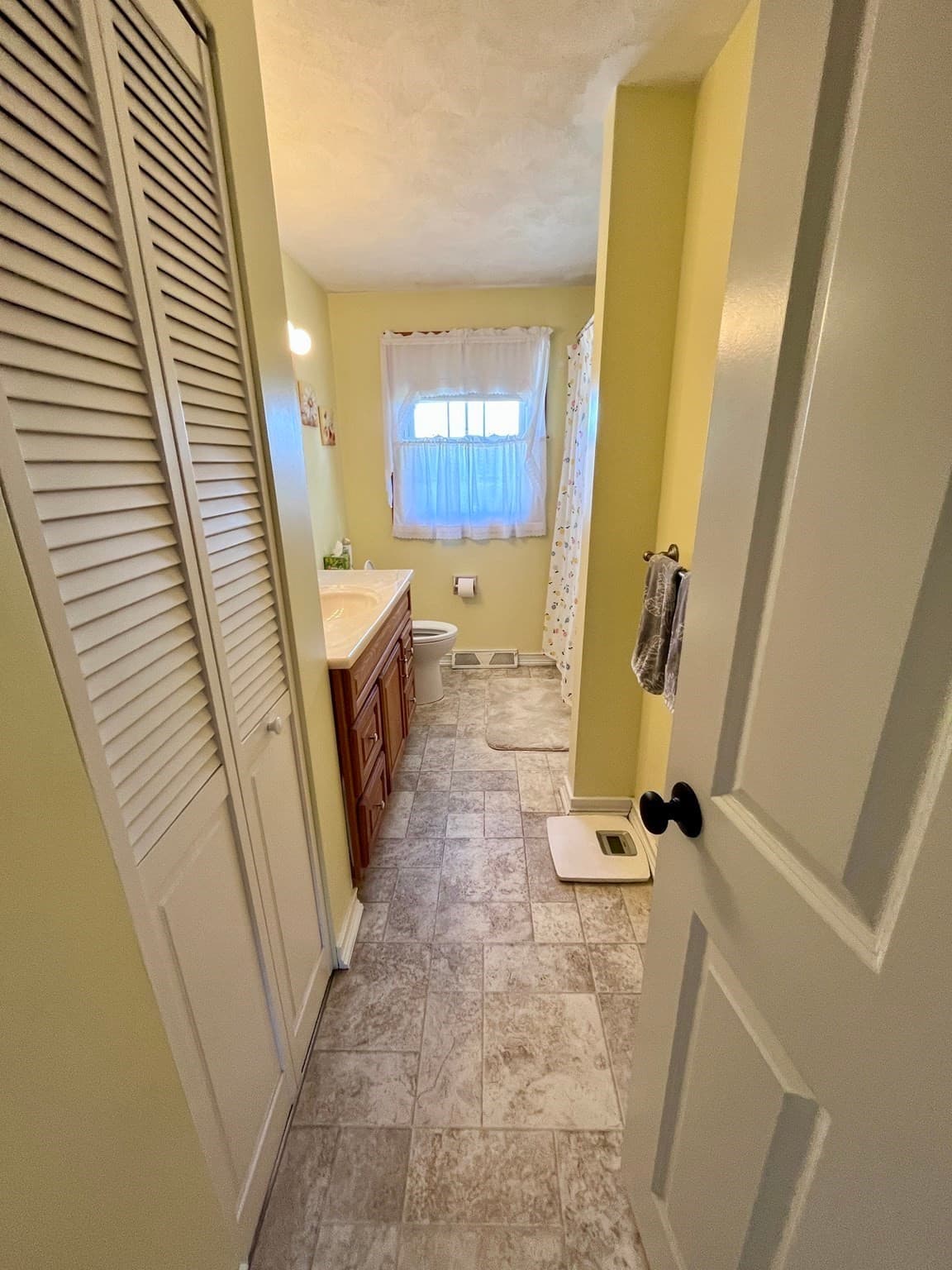 Single Family Residence at 191 E Broadway, Haverhill MA 01830, Haverhill, photo 18 of 25