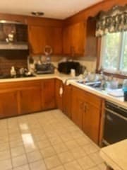 Single Family Residence at 14 Grayland Road, Lynnfield MA 01940, Lynnfield, photo 5 of 8