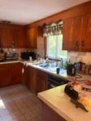 Single Family Residence at 14 Grayland Road, Lynnfield MA 01940, Lynnfield, photo 4 of 8