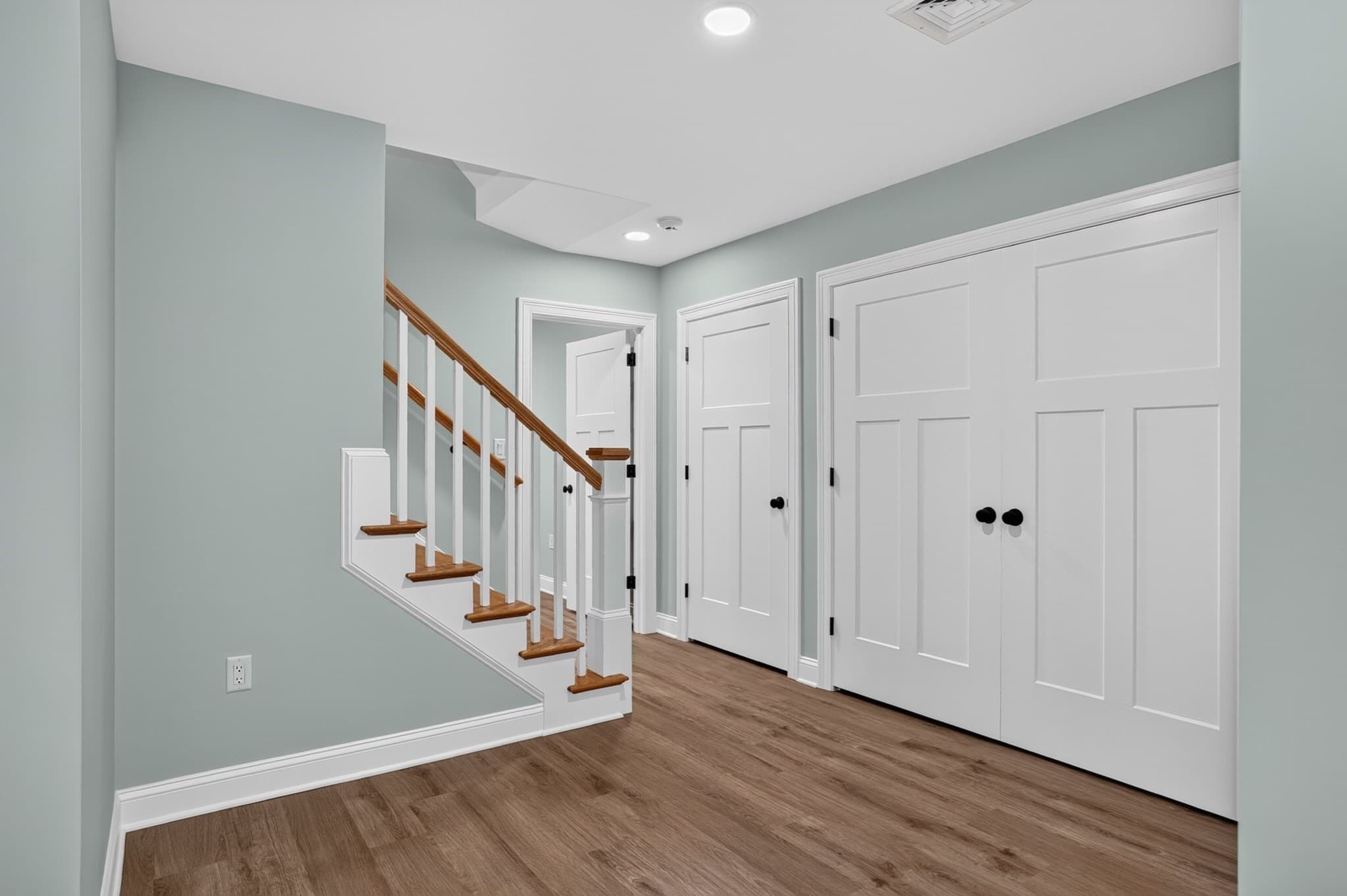 Single Family Residence at 233 Fox Hill Rd, Burlington MA 01803, Burlington, photo 31 of 42
