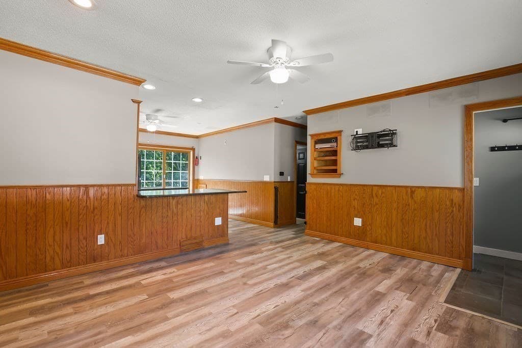 Single Family Residence at 10 Shangri La Blvd, Wareham MA 02538, Wareham, photo 7 of 42