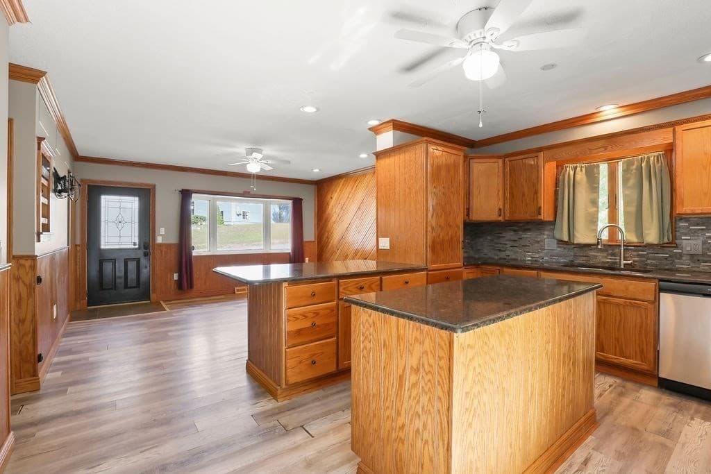 Single Family Residence at 10 Shangri La Blvd, Wareham MA 02538, Wareham, photo 9 of 42