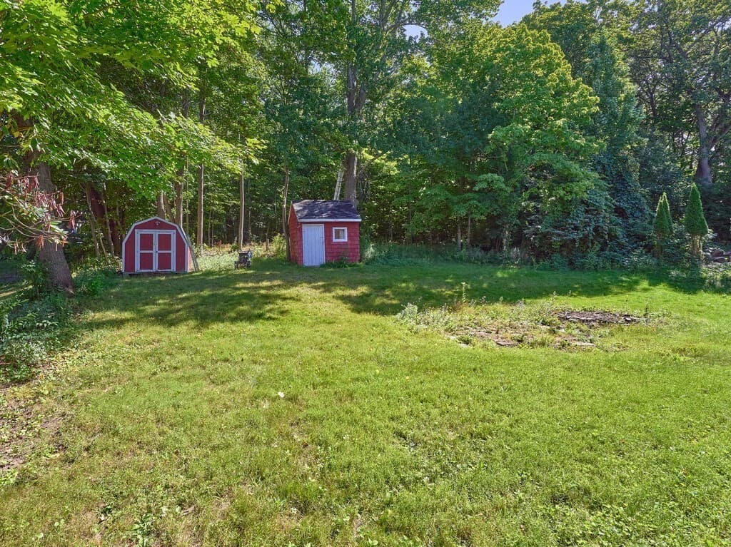 Single Family Residence at 11 West St, Grafton MA 01519, Grafton, photo 7 of 24