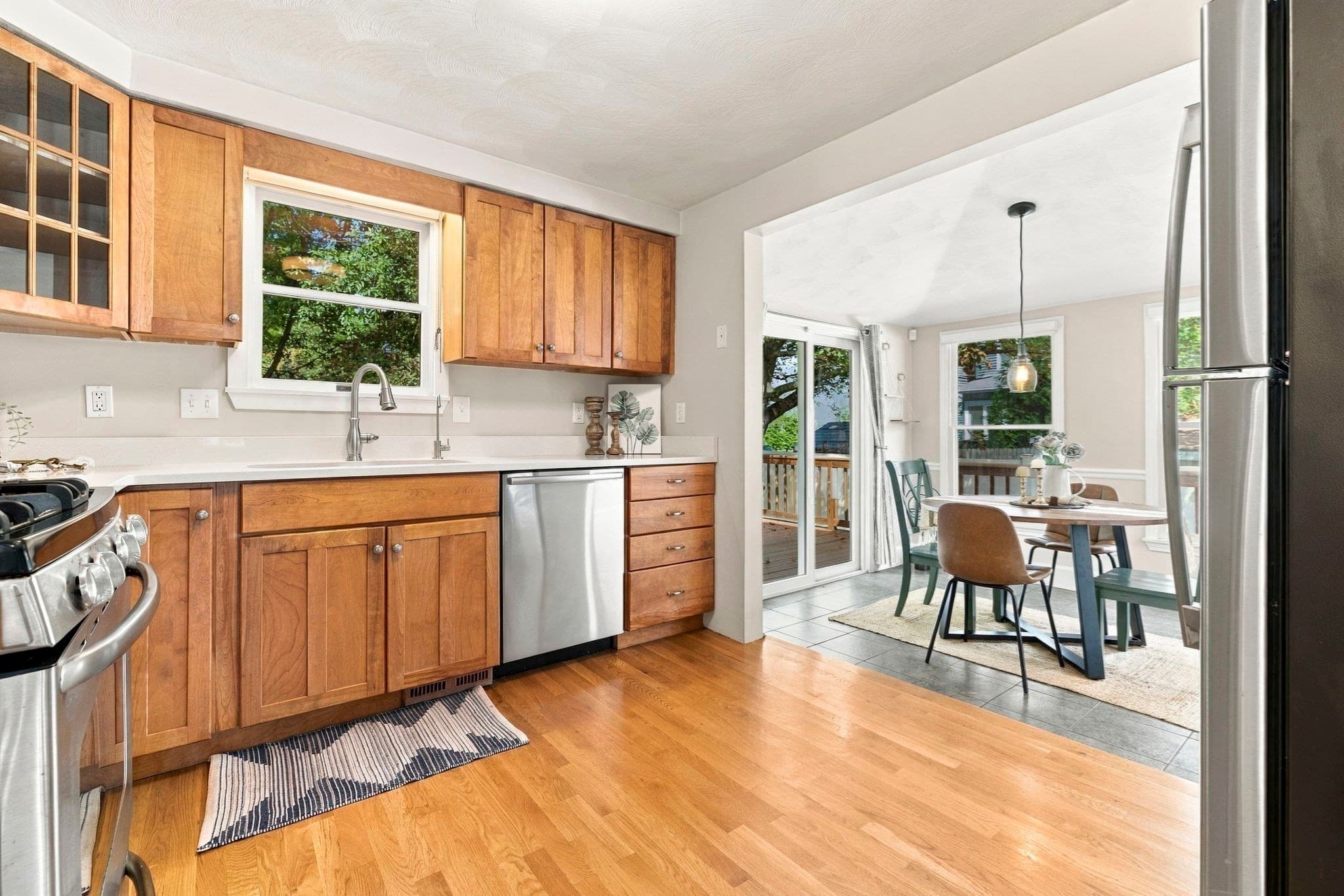 Single Family Residence at 3 Lantern Lane, Woburn MA 01801, Woburn, photo 2 of 27