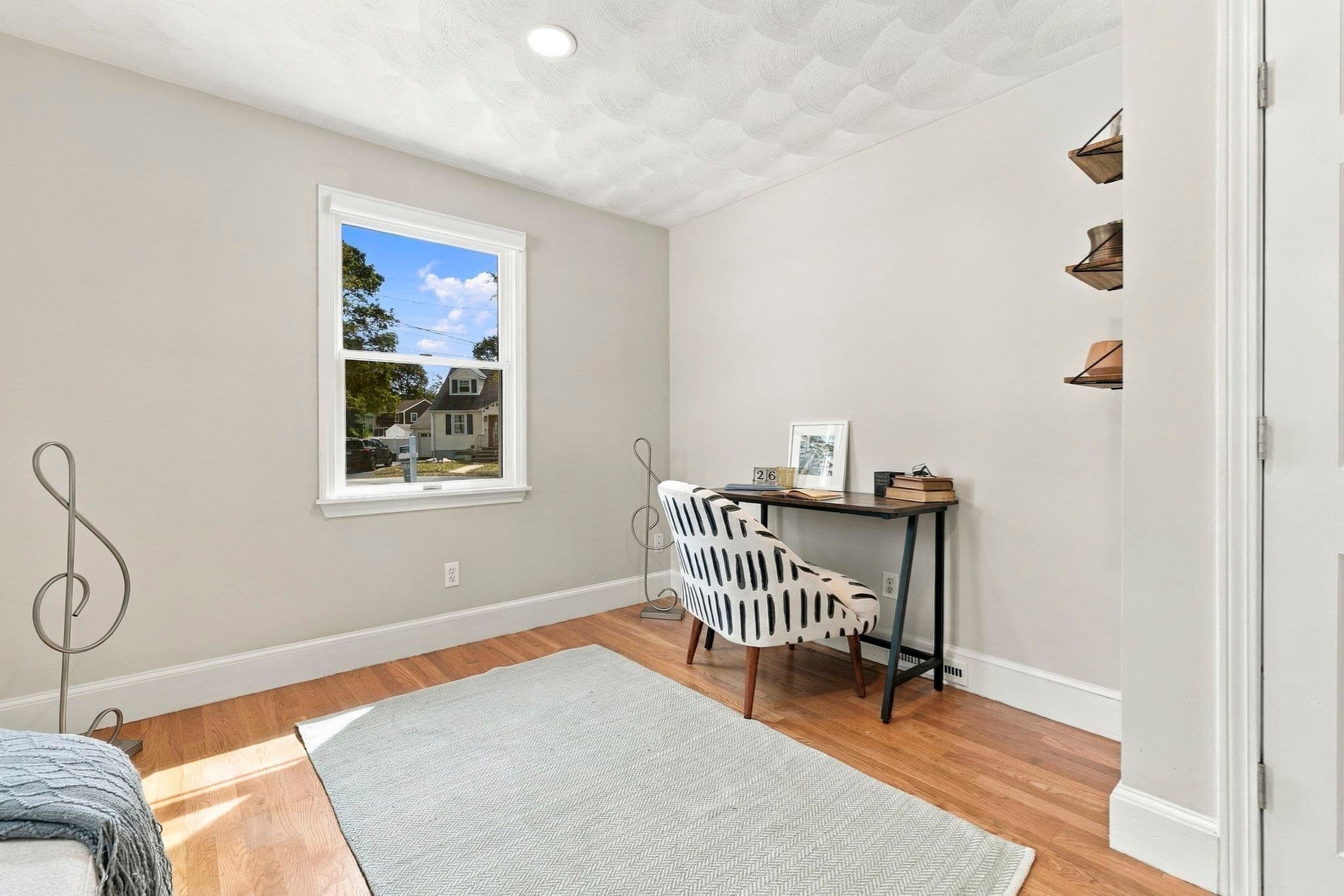 Single Family Residence at 3 Lantern Lane, Woburn MA 01801, Woburn, photo 11 of 27