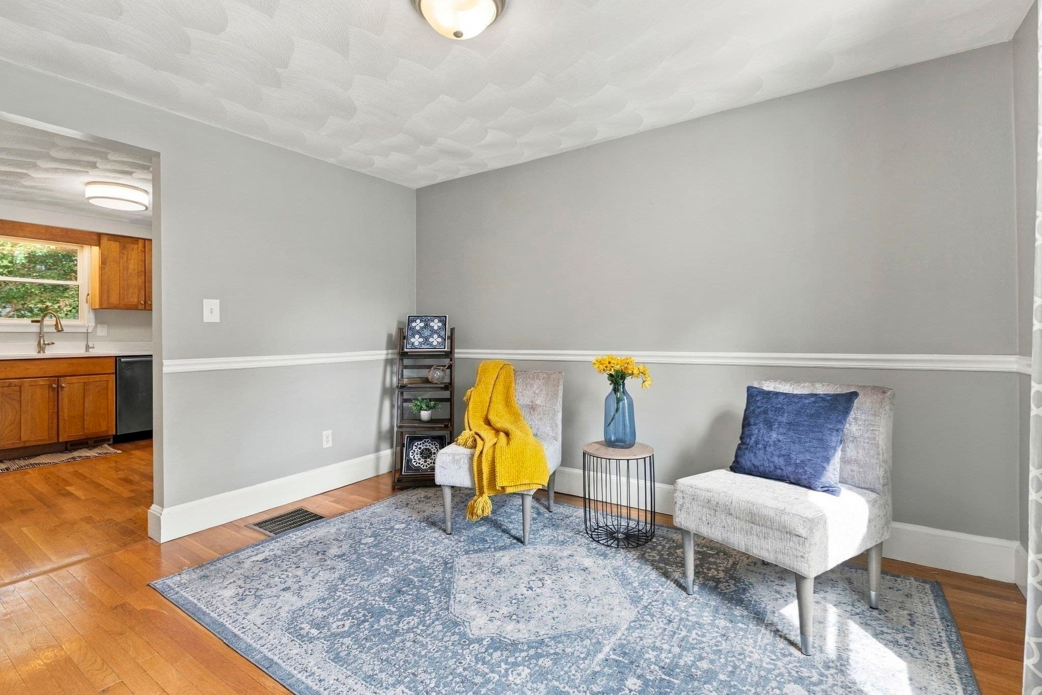 Single Family Residence at 3 Lantern Lane, Woburn MA 01801, Woburn, photo 4 of 27