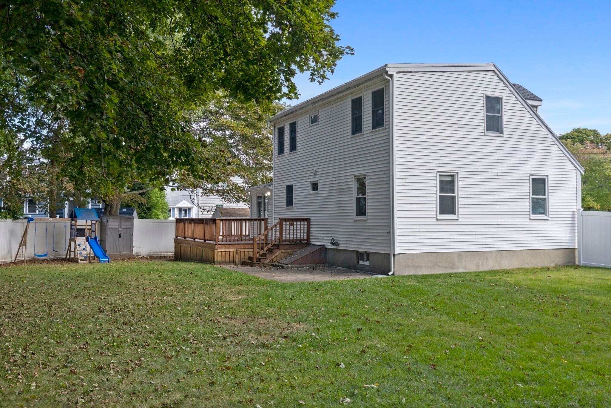 Single Family Residence at 3 Lantern Lane, Woburn MA 01801, Woburn, photo 25 of 27