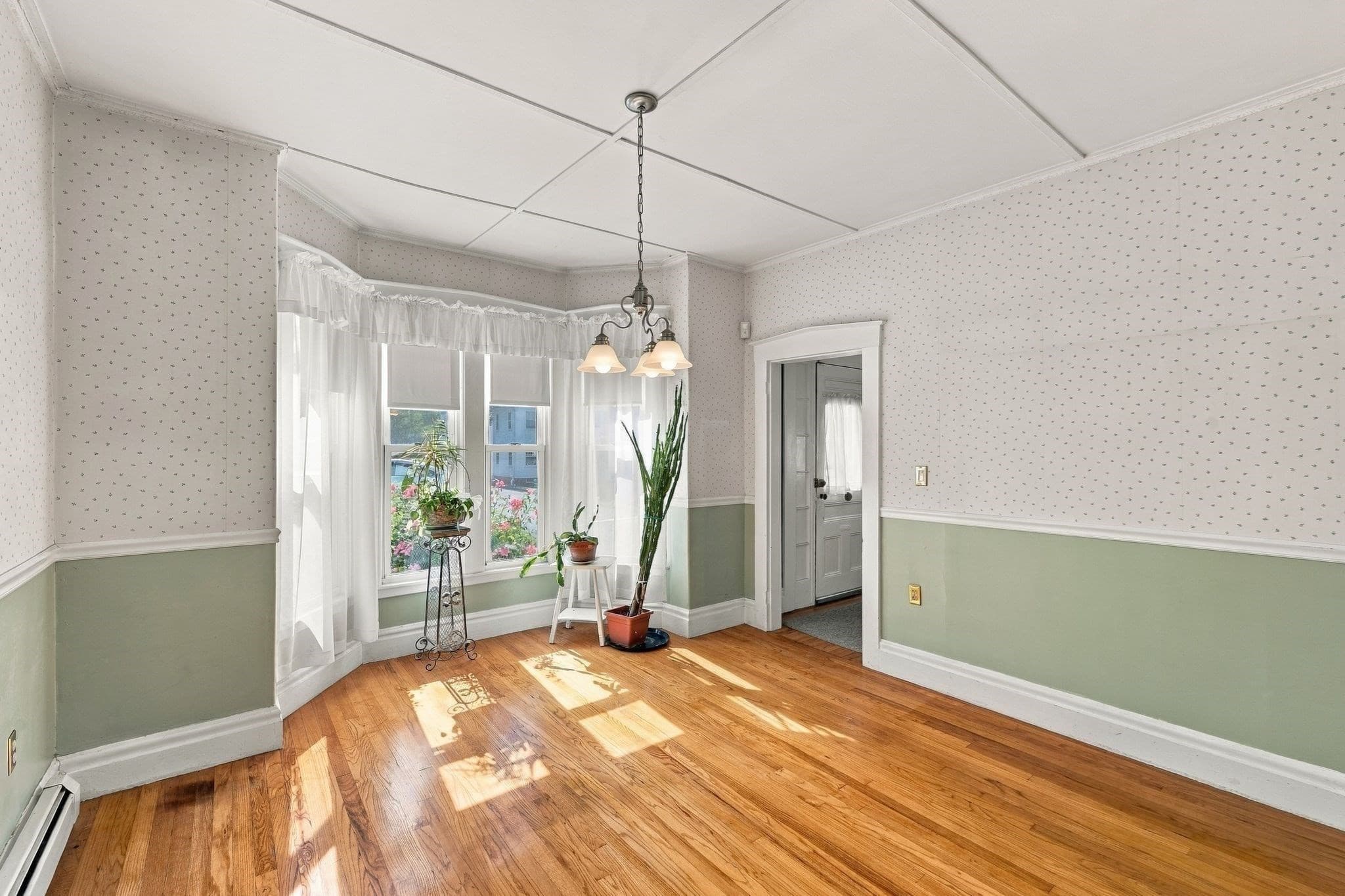 Single Family Residence at 16 Churchill Place, Lynn MA 01902, Lynn, photo 13 of 42