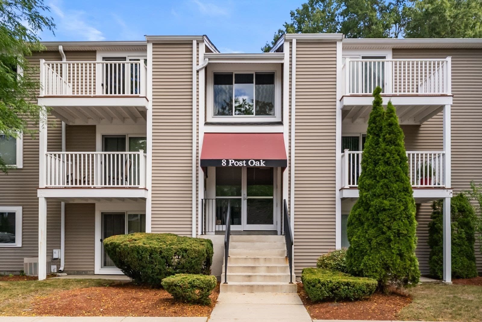 8 Post Oak Ln # 21, Natick MA 01760