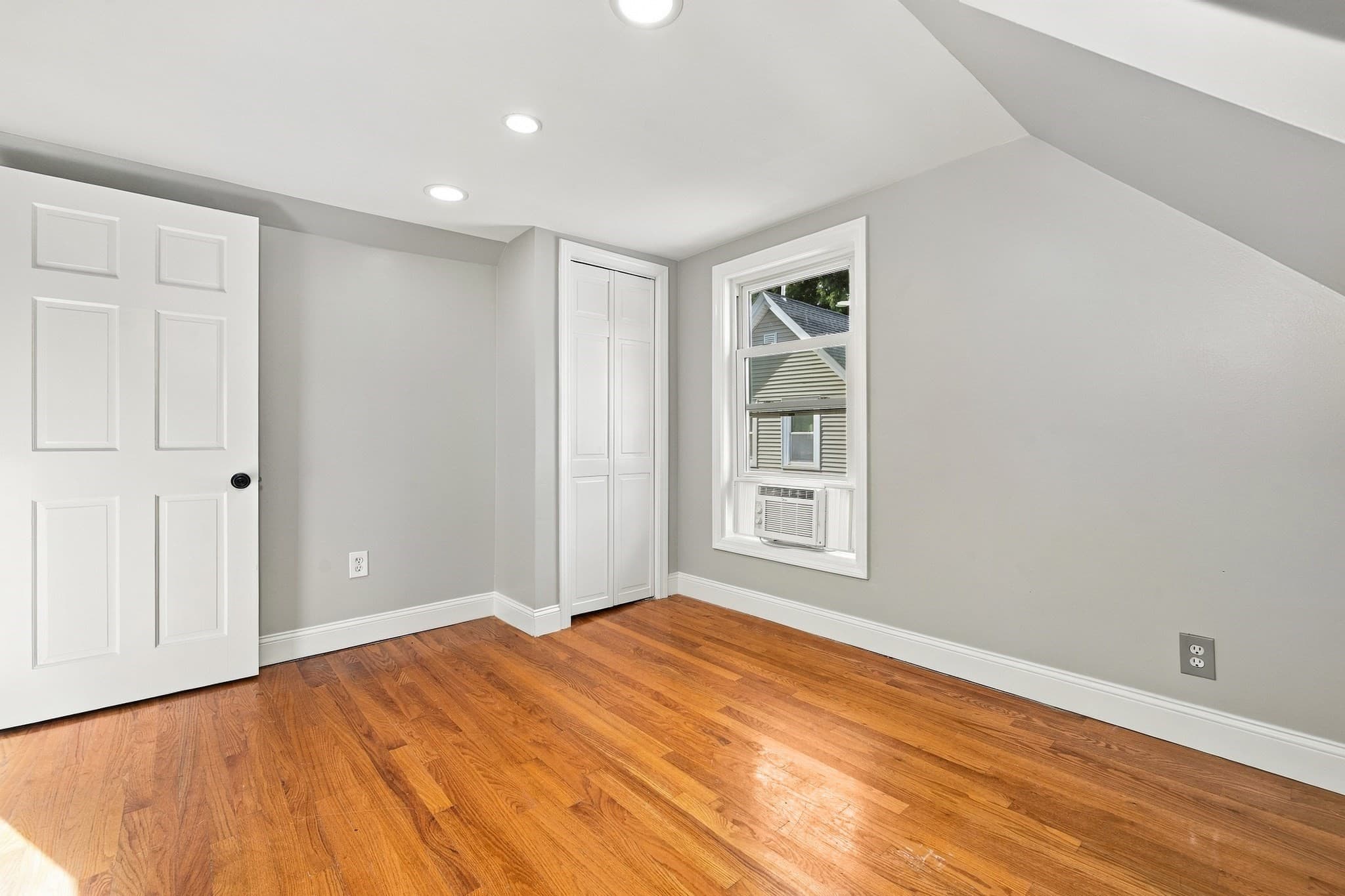 Single Family Residence at 20 Ames St, Lynn MA 01905, Lynn, photo 10 of 16