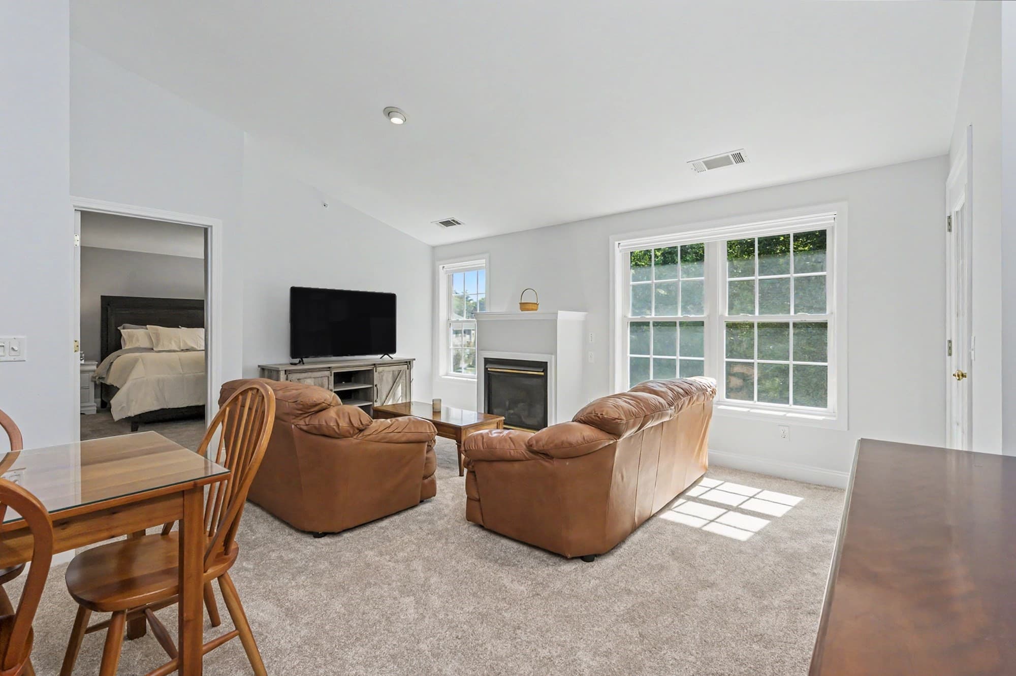 Condominium at 4 Crestview Cir # 116, Londonderry NH 03053, Londonderry, photo 12 of 15