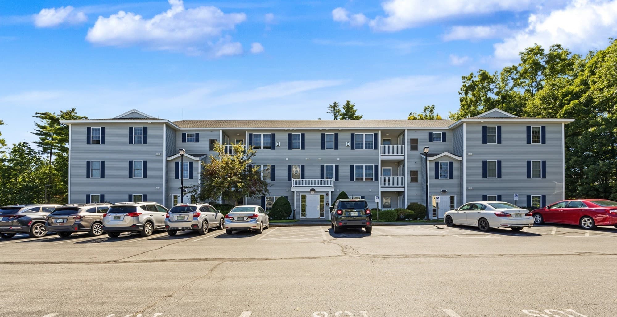 4 Crestview Cir # 116, Londonderry NH 03053