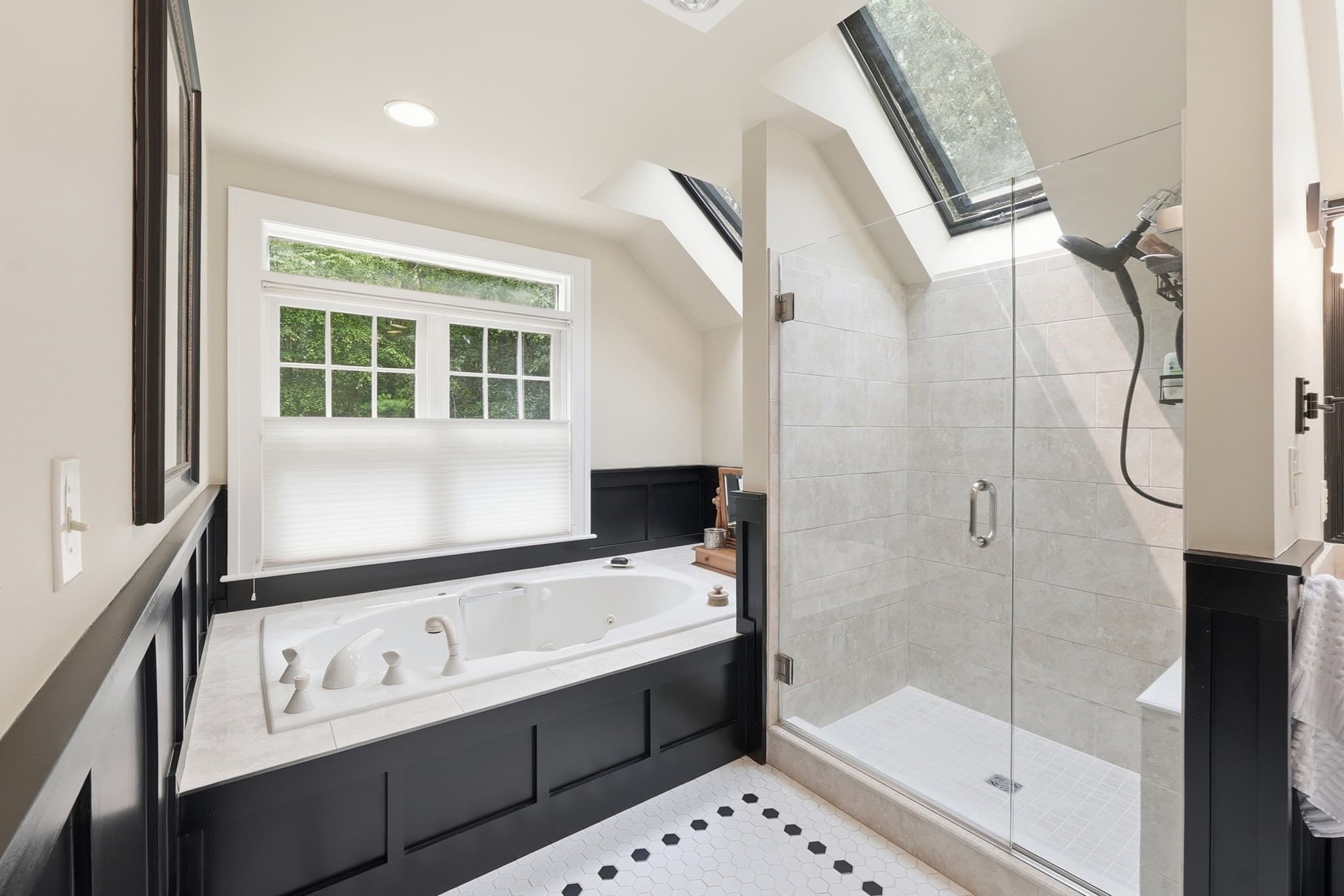 Single Family Residence at 18 Village Green Ln, Holden MA 01520, Holden, photo 25 of 41