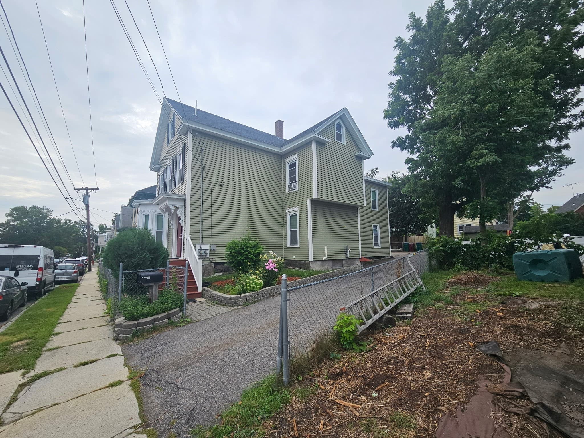 2 Family - 2 Units Up/Down at 205 Stackpole Street, Lowell MA 01852, Lowell, photo 2 of 31