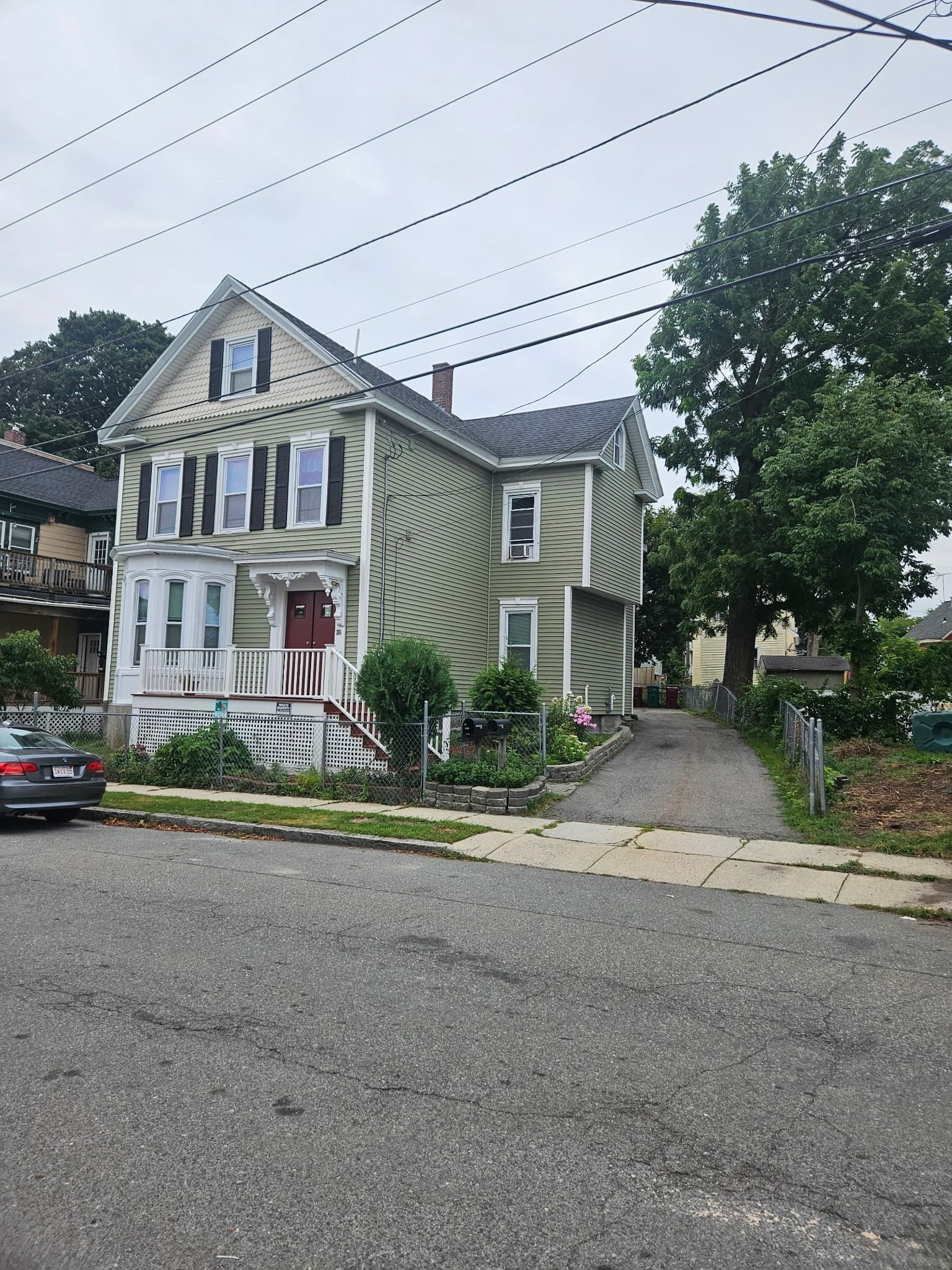 205 Stackpole Street, Lowell MA 01852