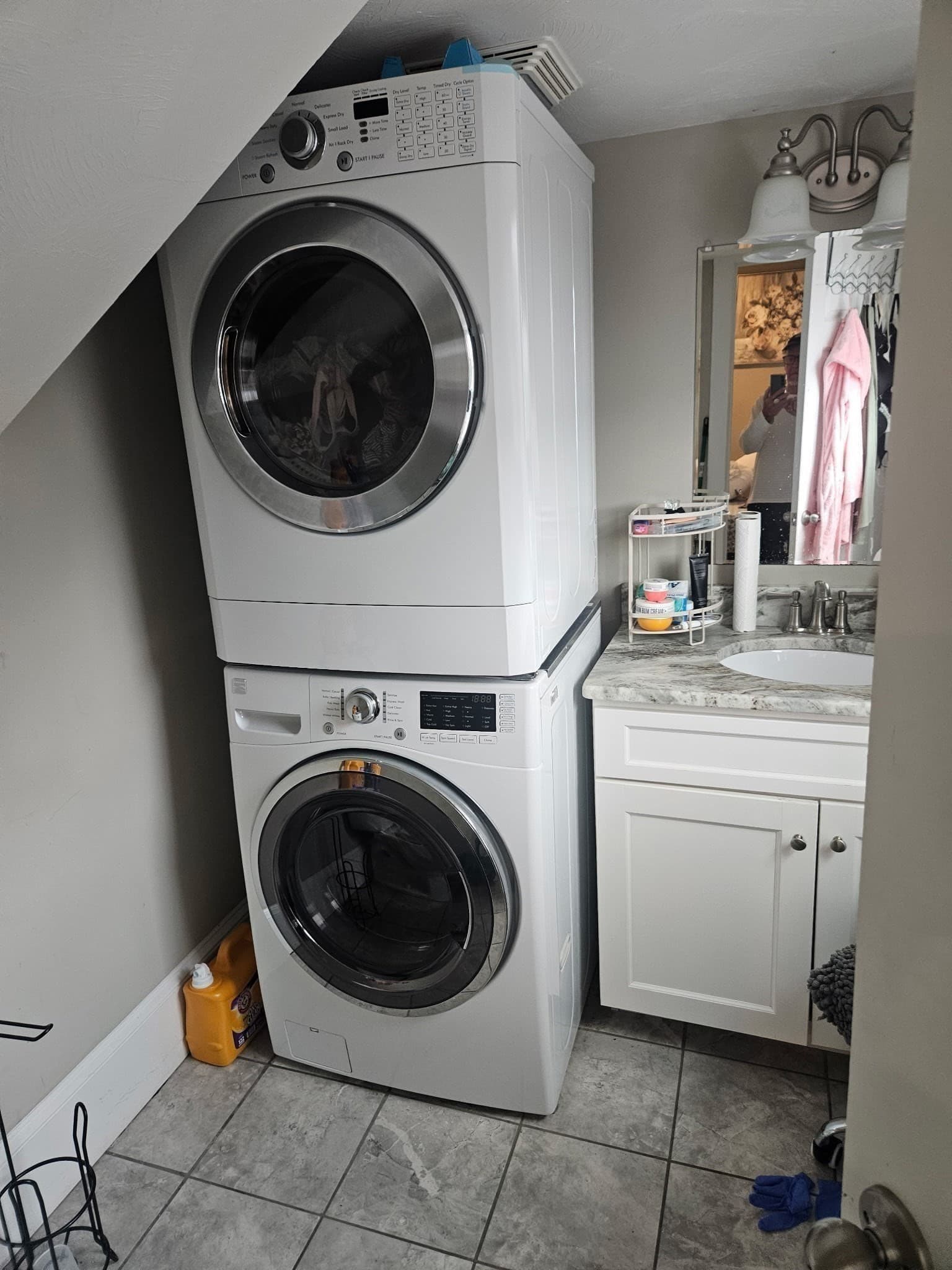2 Family - 2 Units Up/Down at 205 Stackpole Street, Lowell MA 01852, Lowell, photo 9 of 31
