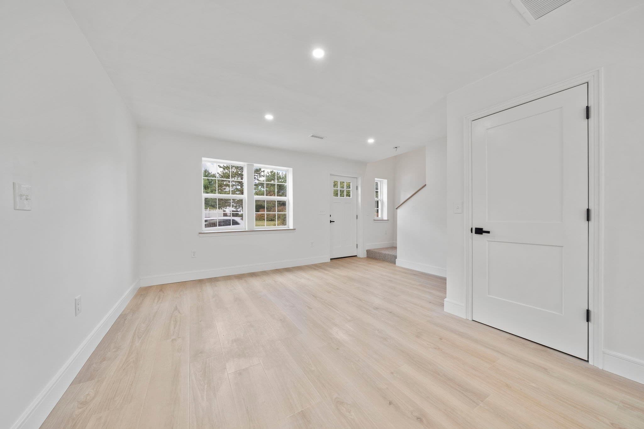 Single Family Residence at 186 Elm, Hanover MA 02339, Hanover, photo 12 of 35