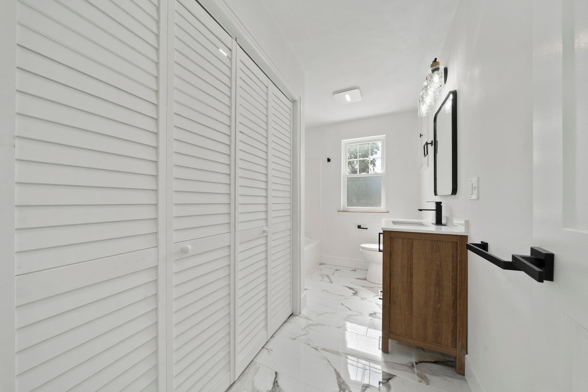 Single Family Residence at 186 Elm, Hanover MA 02339, Hanover, photo 7 of 35