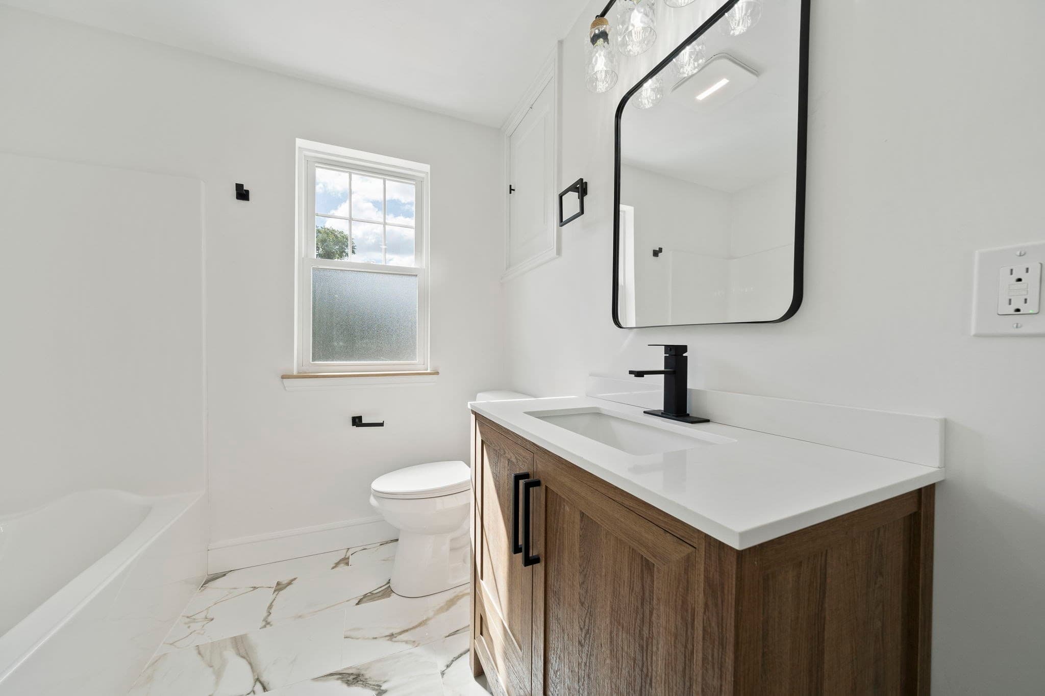 Single Family Residence at 186 Elm, Hanover MA 02339, Hanover, photo 8 of 35