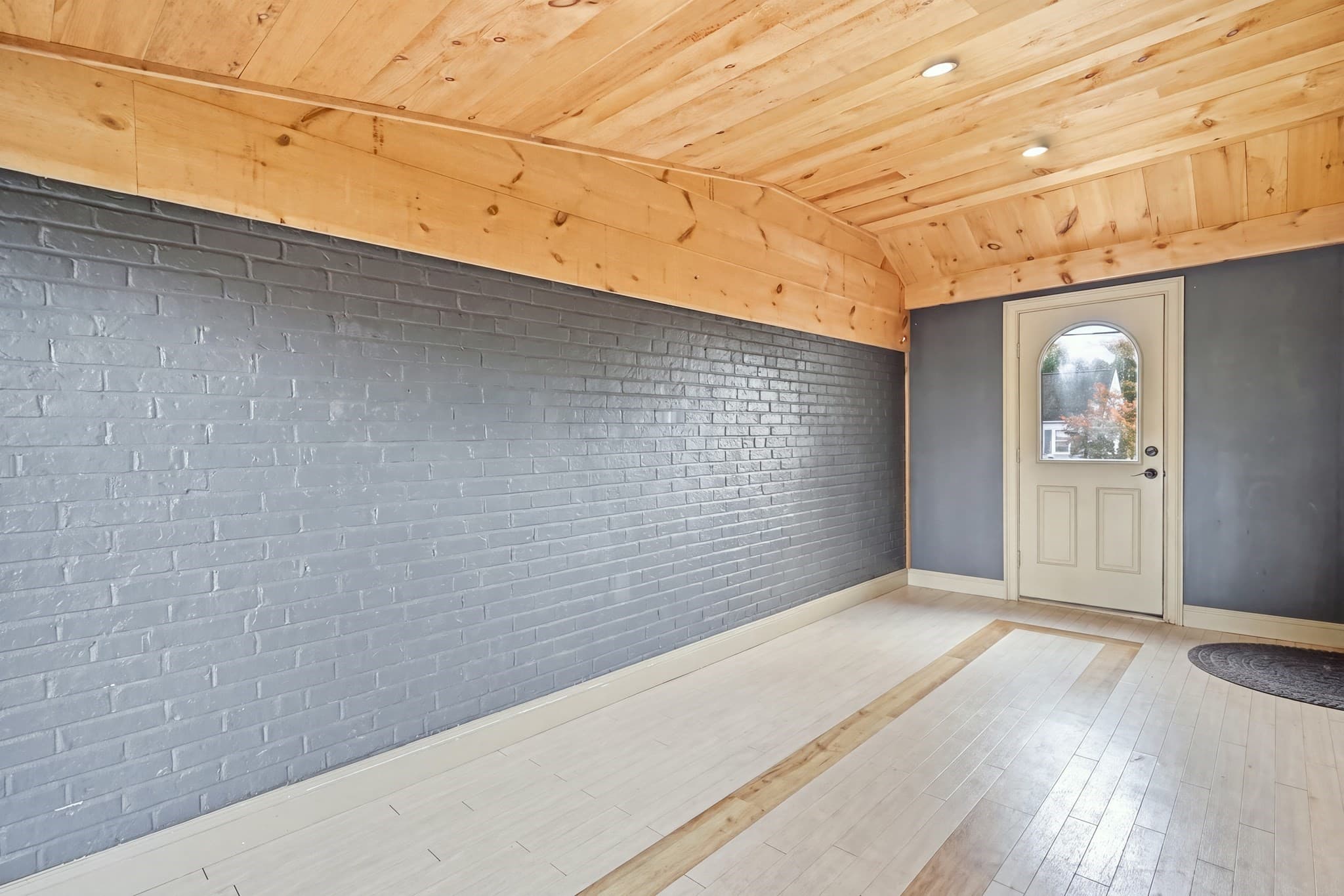 Single Family Residence at 105 Edward St, Agawam MA 01001, Agawam, photo 9 of 42