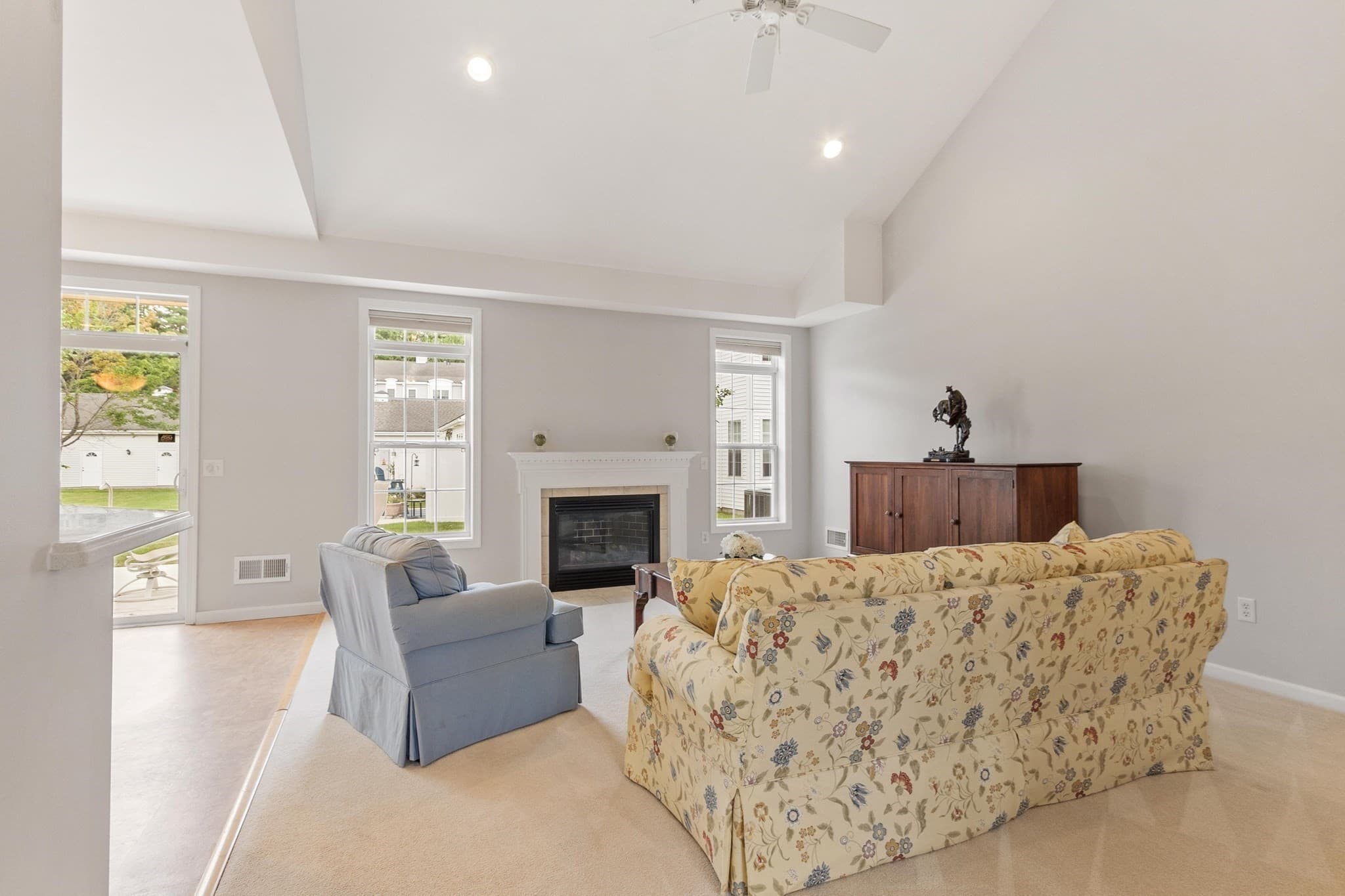 Condominium at 3 Tinsdale Drive # 3, Acton MA 01741, Acton, photo 4 of 24
