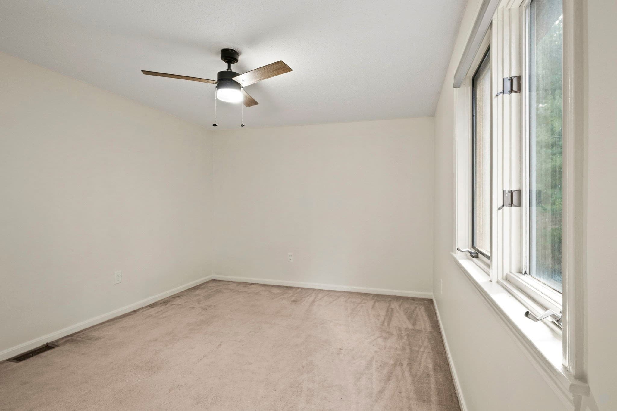 Condominium at 55 Littleton Road # 2E, Ayer MA 01420, Ayer, photo 28 of 34