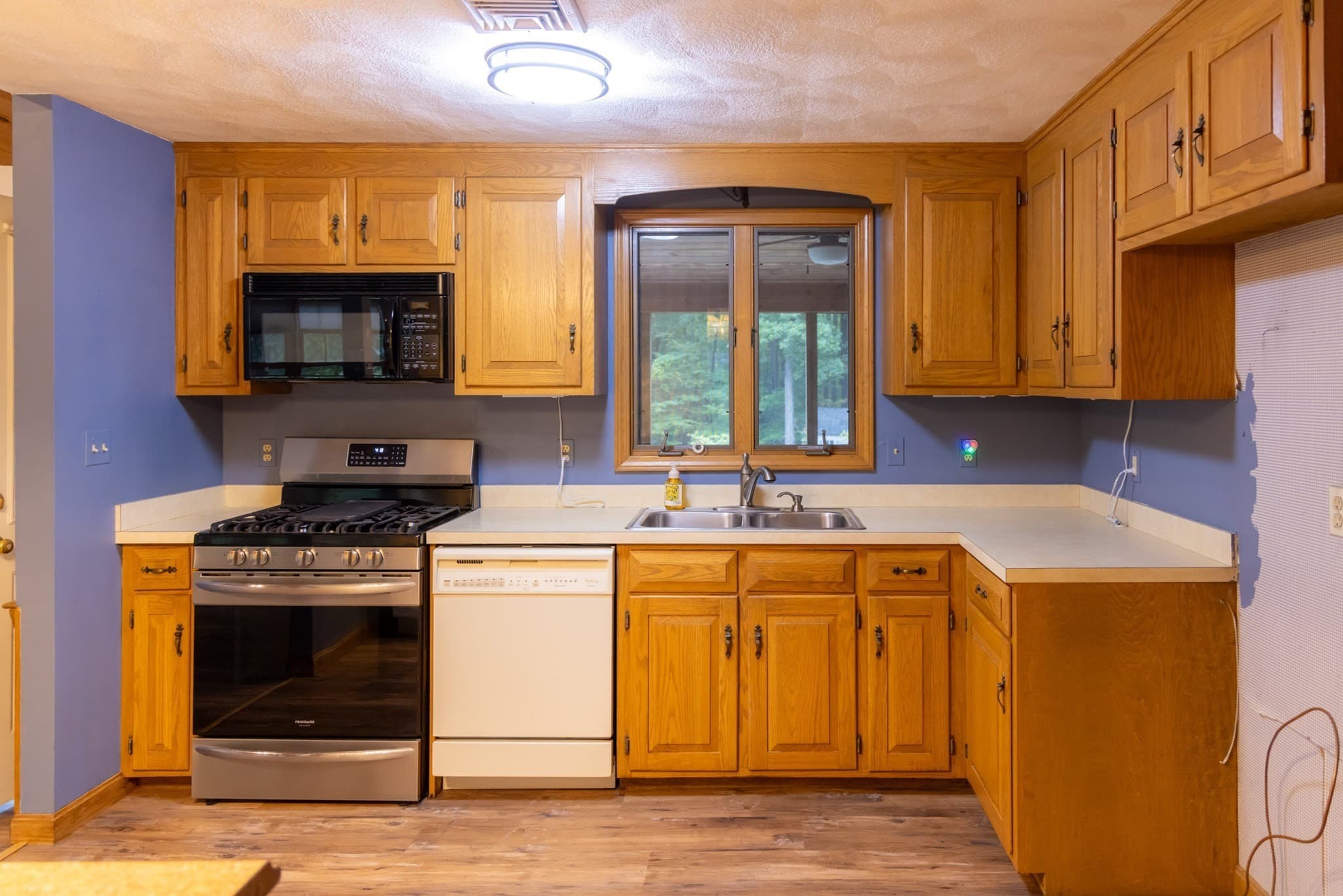 Single Family Residence at 15 Hannan Ridge Rd, Haverhill MA 01832, Haverhill, photo 13 of 42