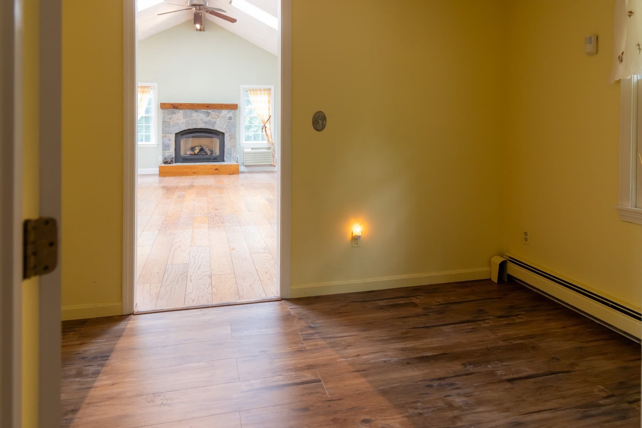 Single Family Residence at 15 Hannan Ridge Rd, Haverhill MA 01832, Haverhill, photo 17 of 42