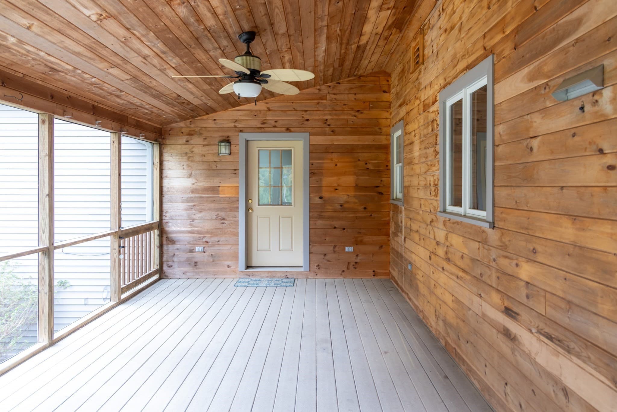 Single Family Residence at 15 Hannan Ridge Rd, Haverhill MA 01832, Haverhill, photo 7 of 42