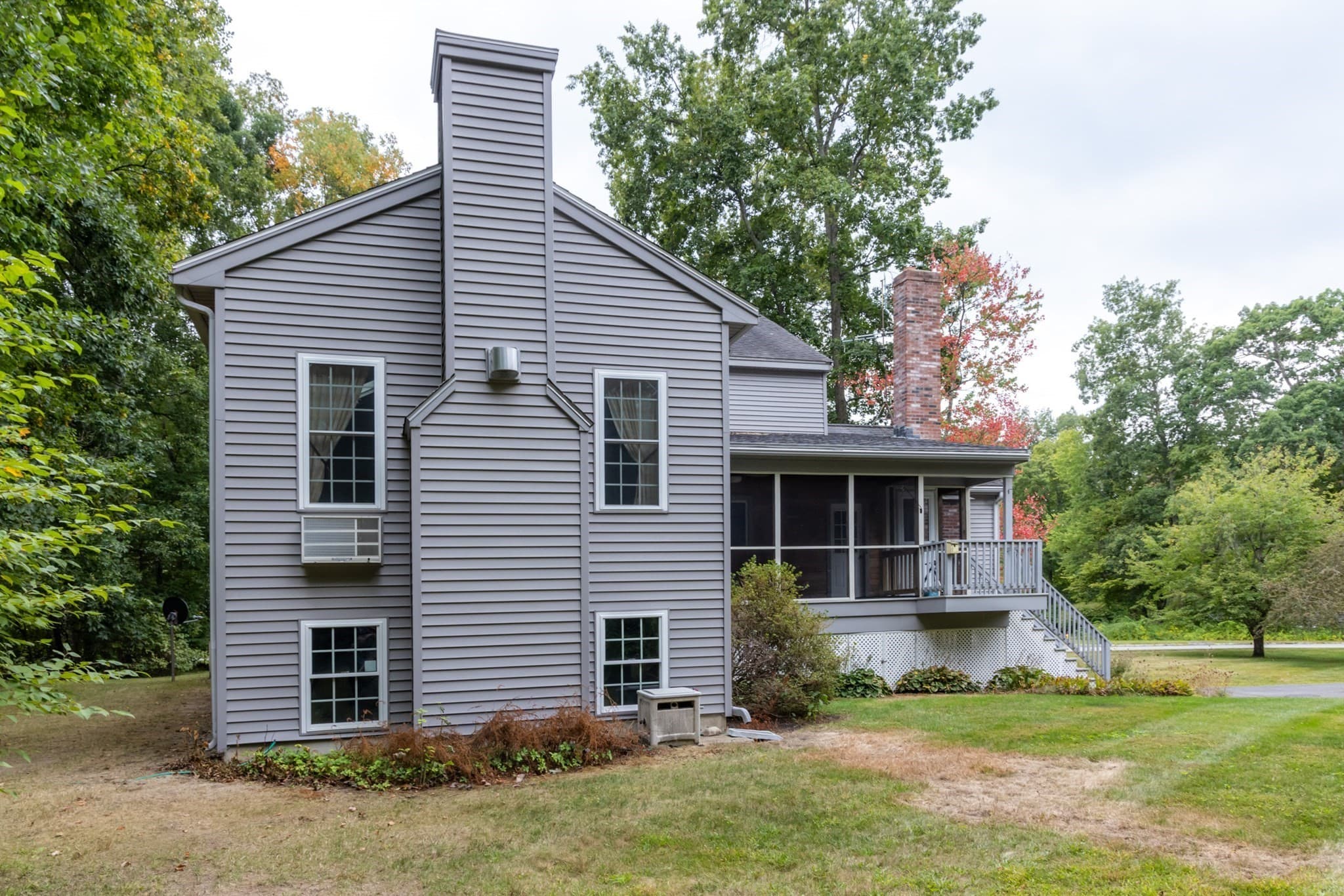 Single Family Residence at 15 Hannan Ridge Rd, Haverhill MA 01832, Haverhill, photo 4 of 42