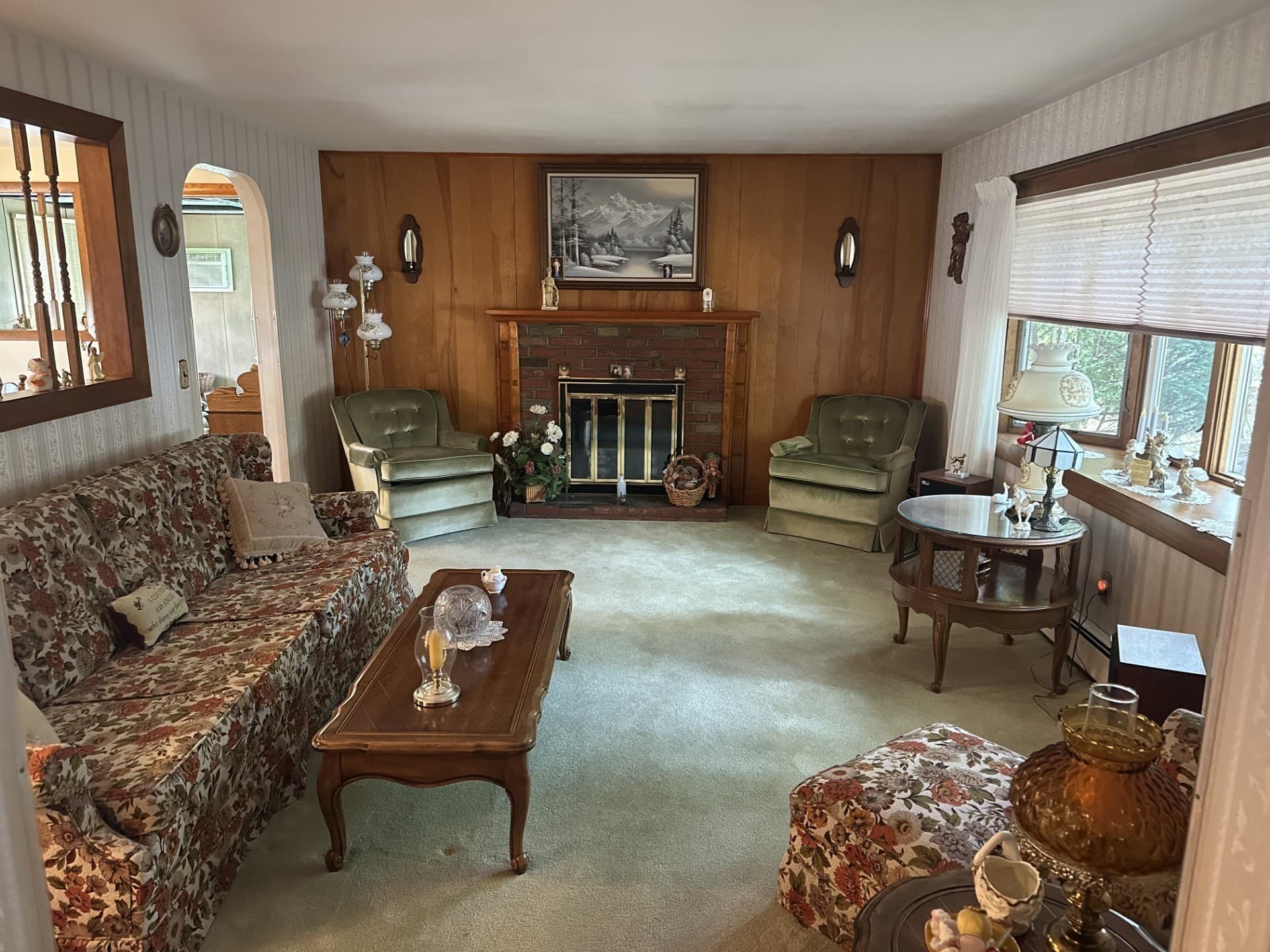 Single Family Residence at 2-4 Old Central Tpke, Framingham MA 01702, Framingham, photo 2 of 8