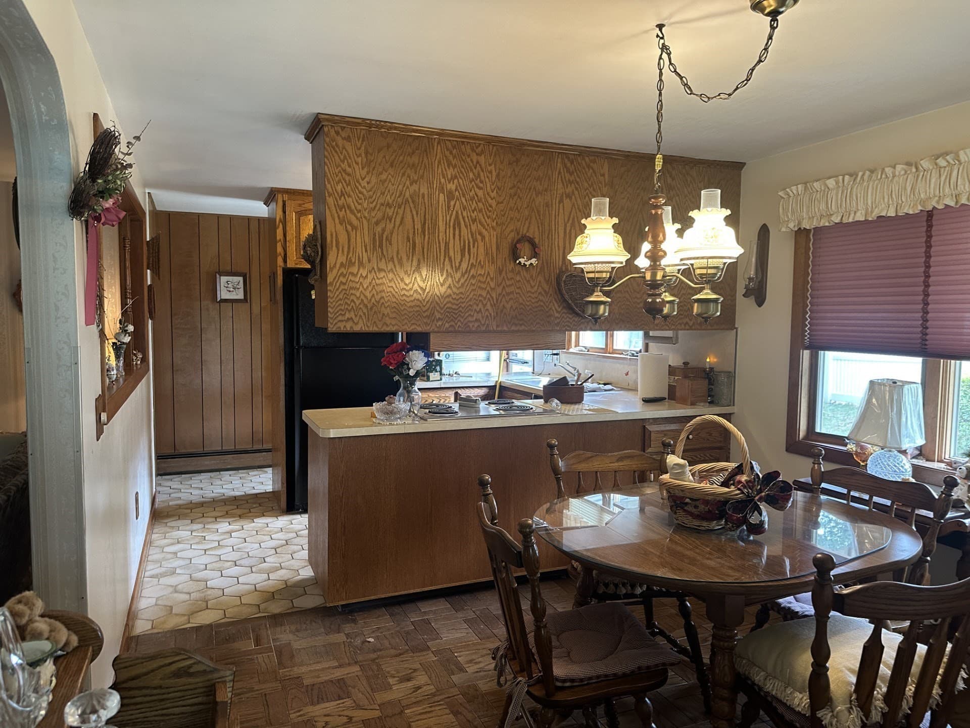 Single Family Residence at 2-4 Old Central Tpke, Framingham MA 01702, Framingham, photo 3 of 8