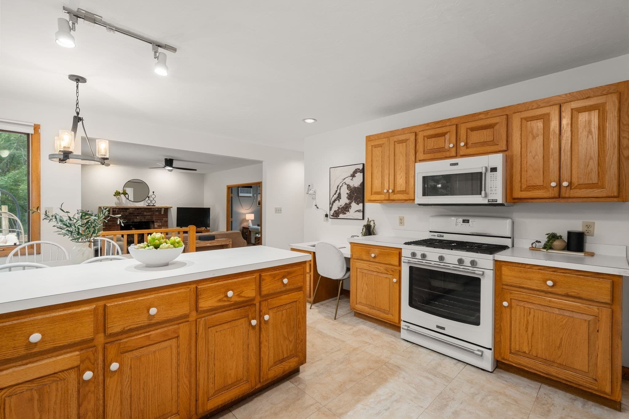 Single Family Residence at 31 Raymond Way, Ashland MA 01721, Ashland, photo 14 of 42
