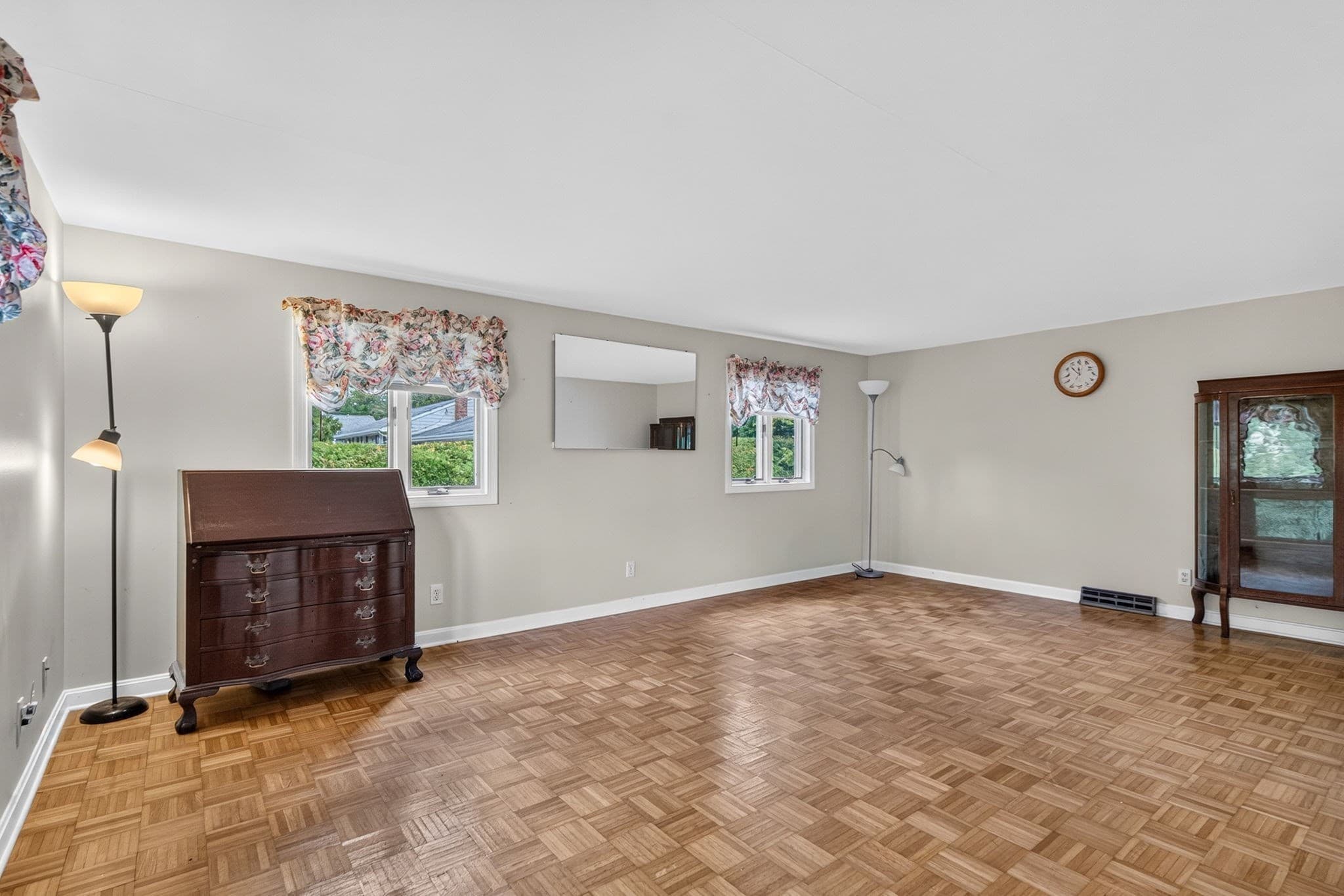 Single Family Residence at 37 Chipaway Rd, Freetown MA 02717, Freetown, photo 12 of 27