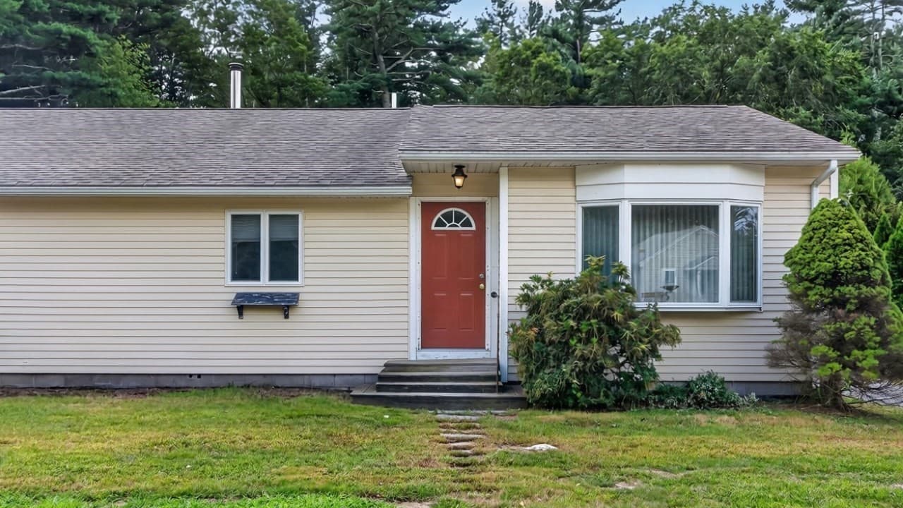 Single Family Residence at 37 Chipaway Rd, Freetown MA 02717, Freetown, photo 20 of 27
