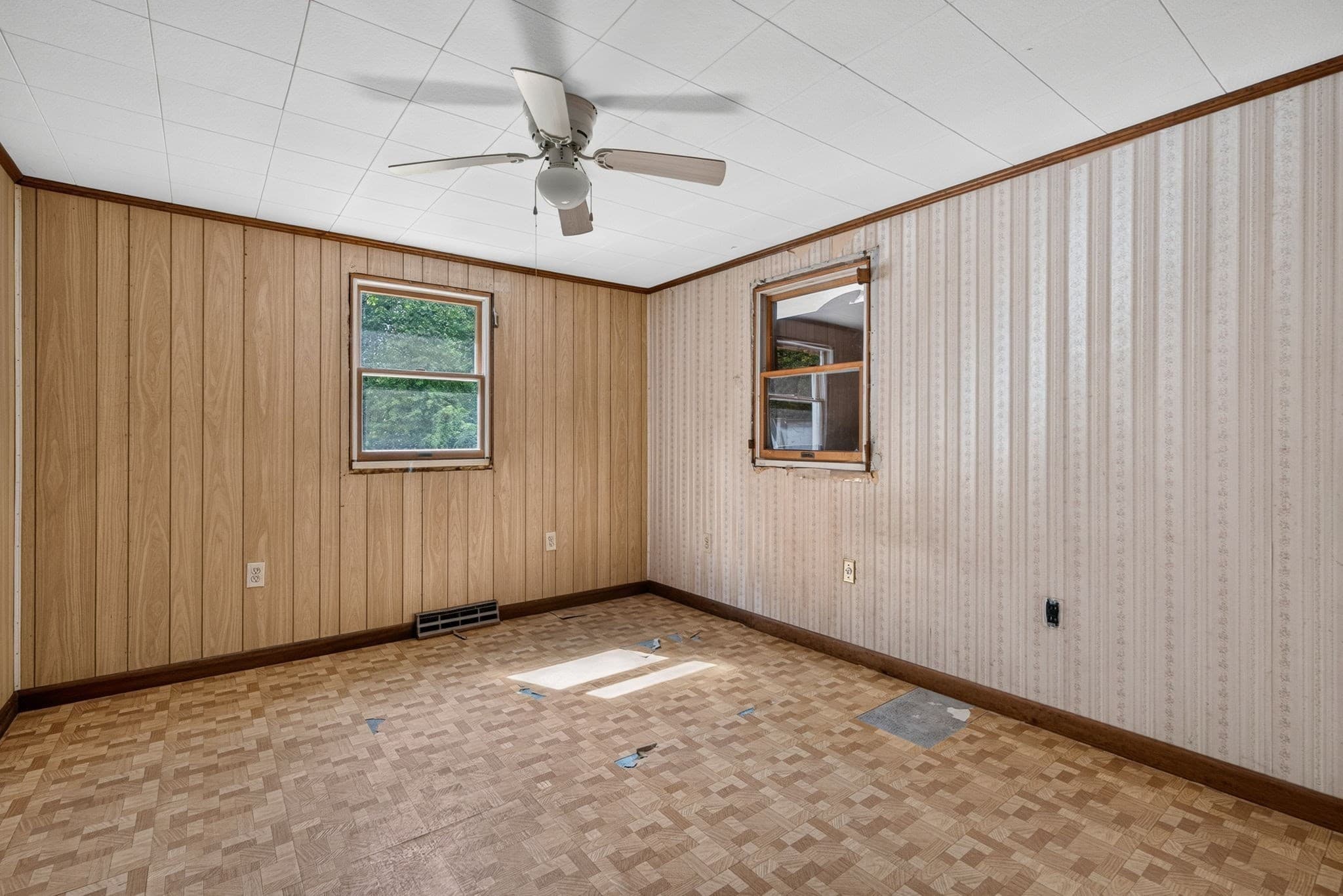 Single Family Residence at 37 Chipaway Rd, Freetown MA 02717, Freetown, photo 15 of 27
