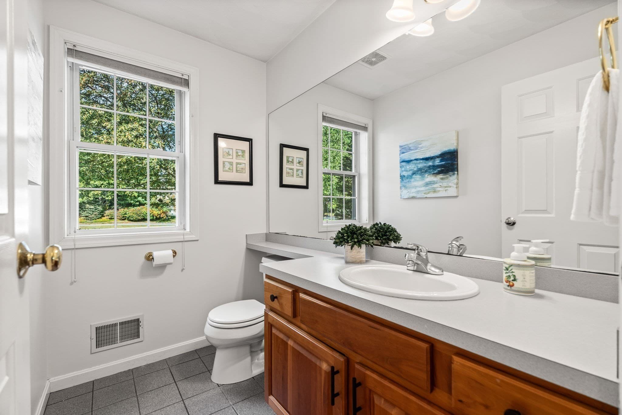 Single Family Residence at 8 Jack Rabbit Ln, Westford MA 01886, Westford, photo 16 of 39