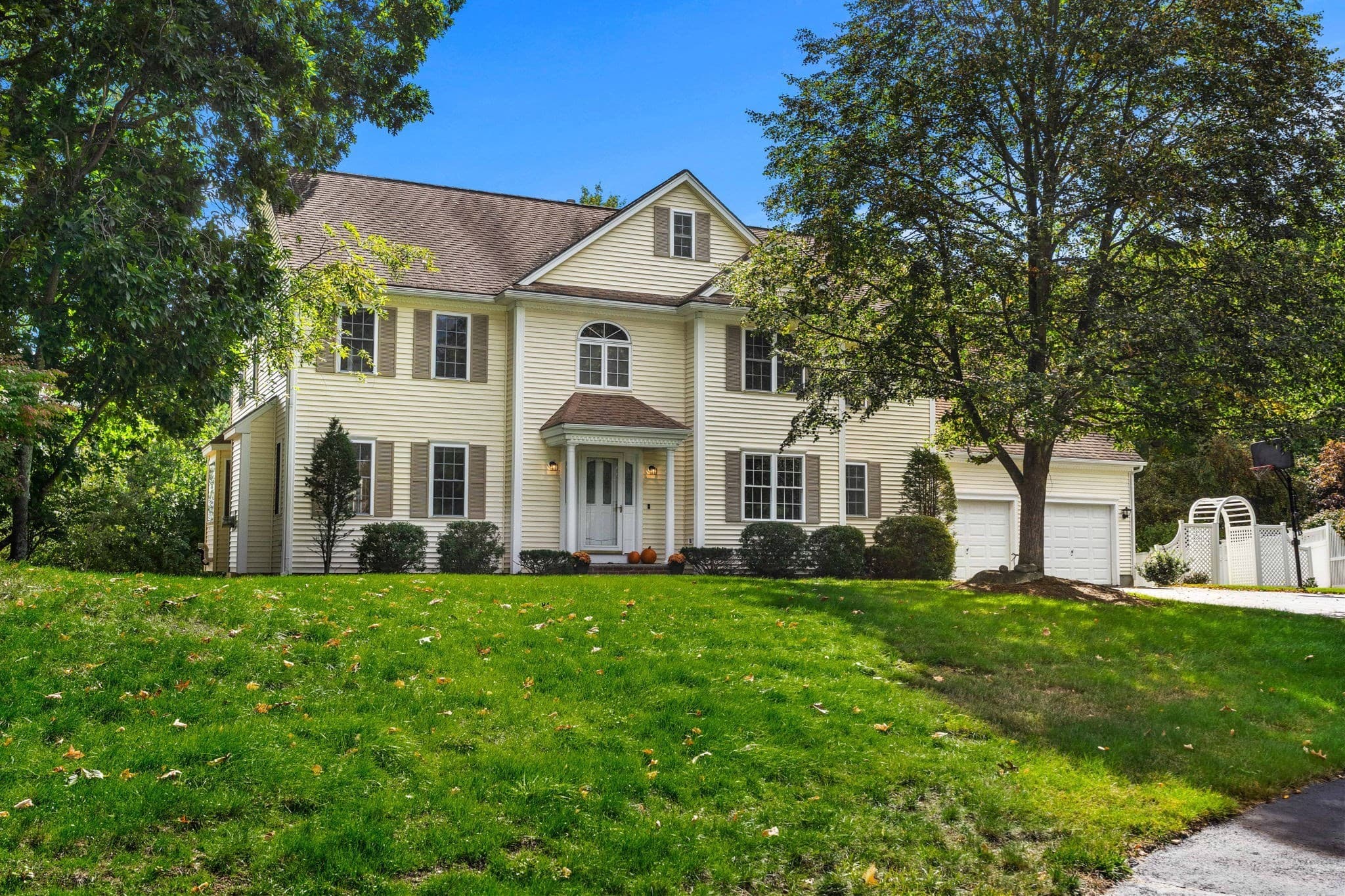 8 Jack Rabbit Ln, Westford MA 01886