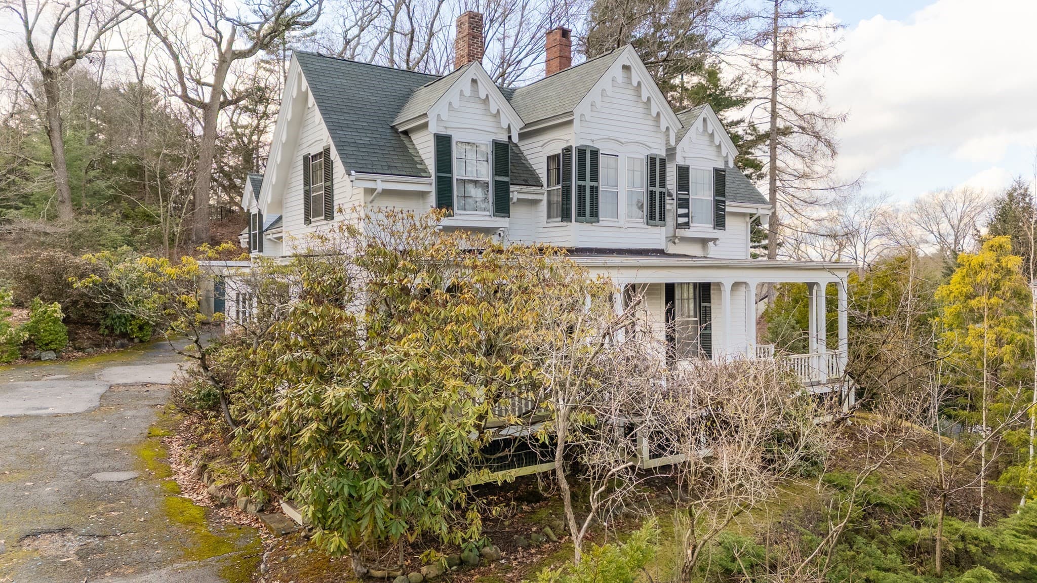 Single Family Residence at 140 Pleasant St, Newton MA 02459, Newton, photo 9 of 40