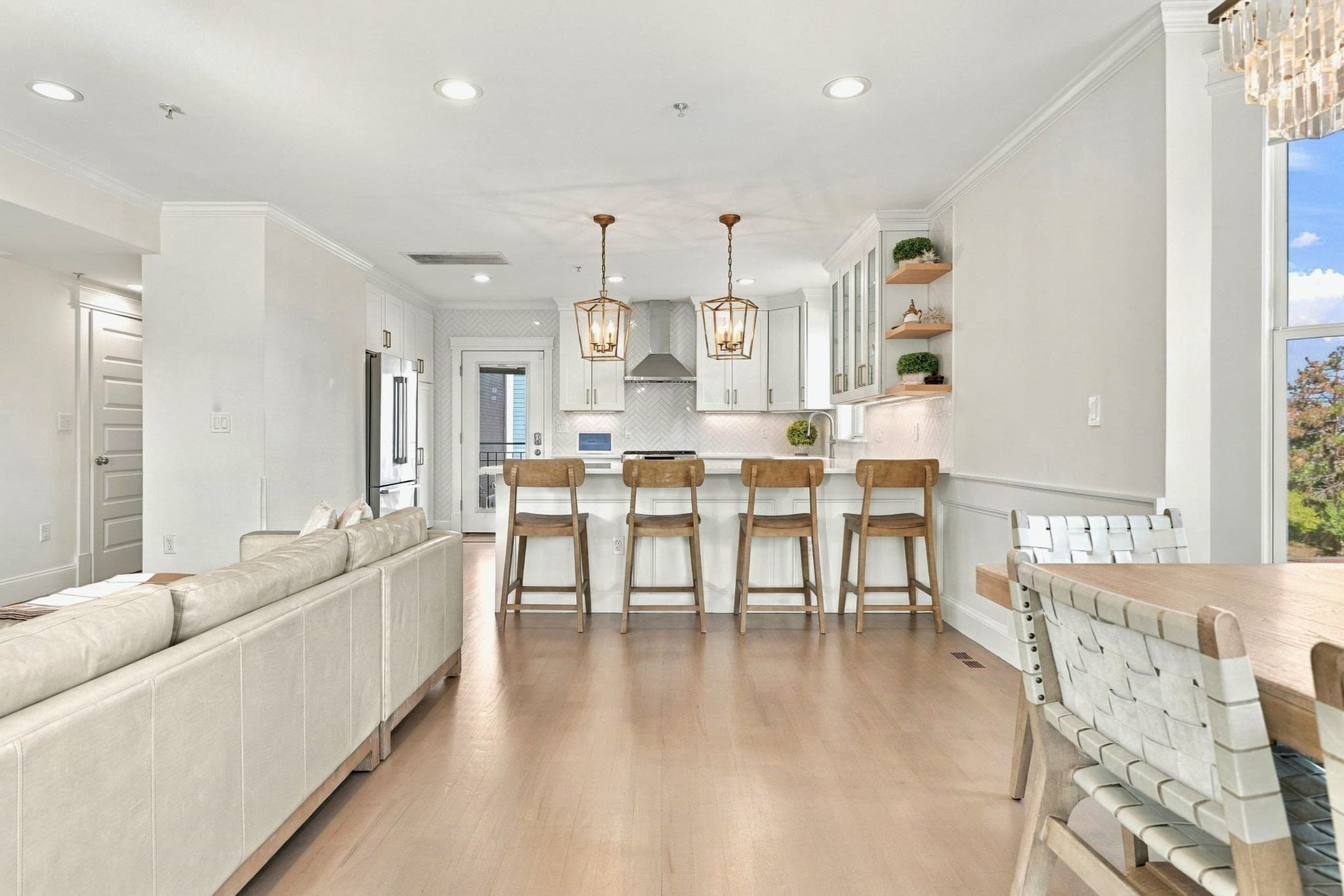Single Family Residence at 44 Sackville St, Boston MA 02129, Boston, photo 8 of 27