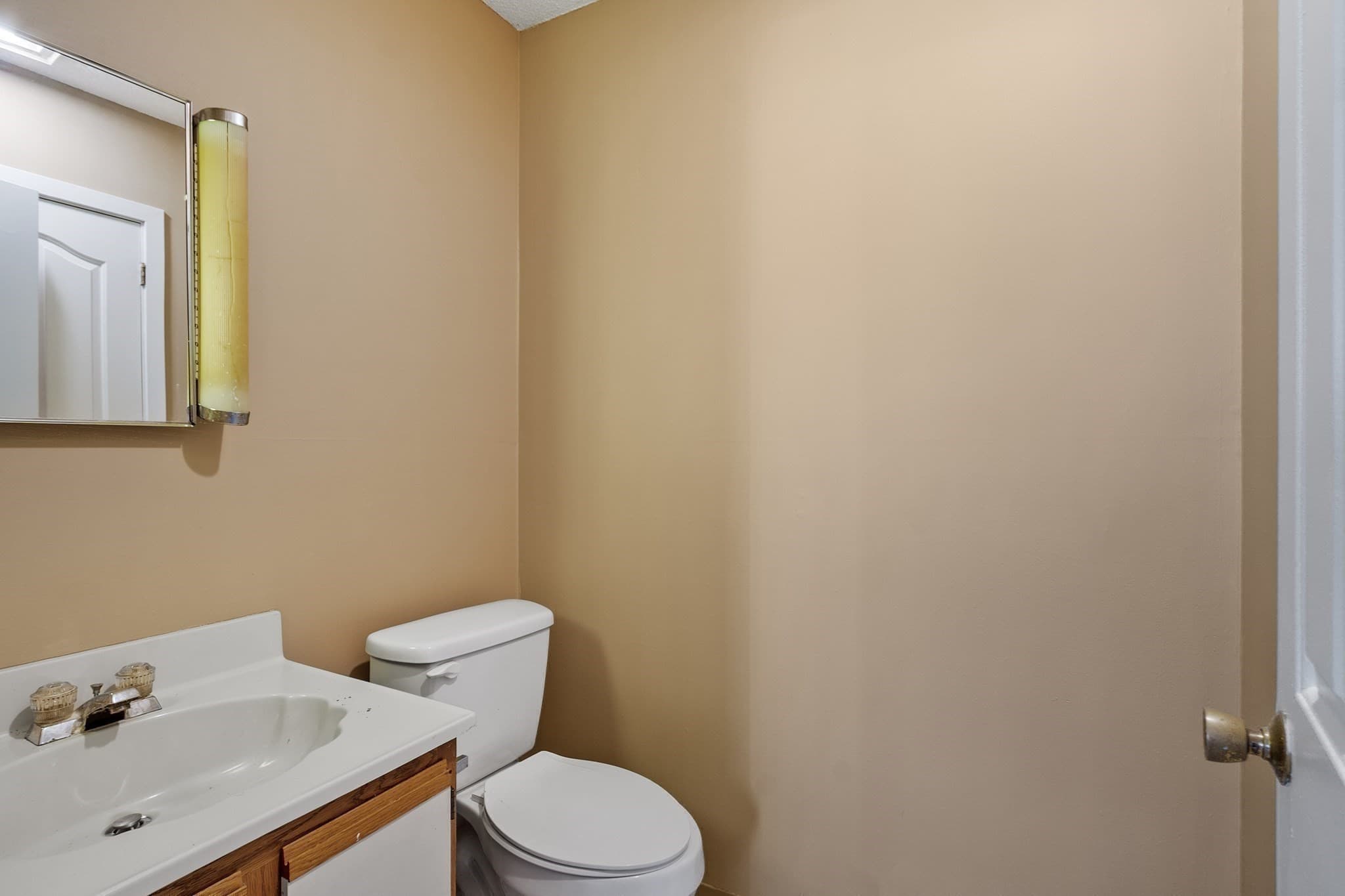Condominium at 1508 Gorham Street # 102, Lowell MA 01852, Lowell, photo 13 of 23