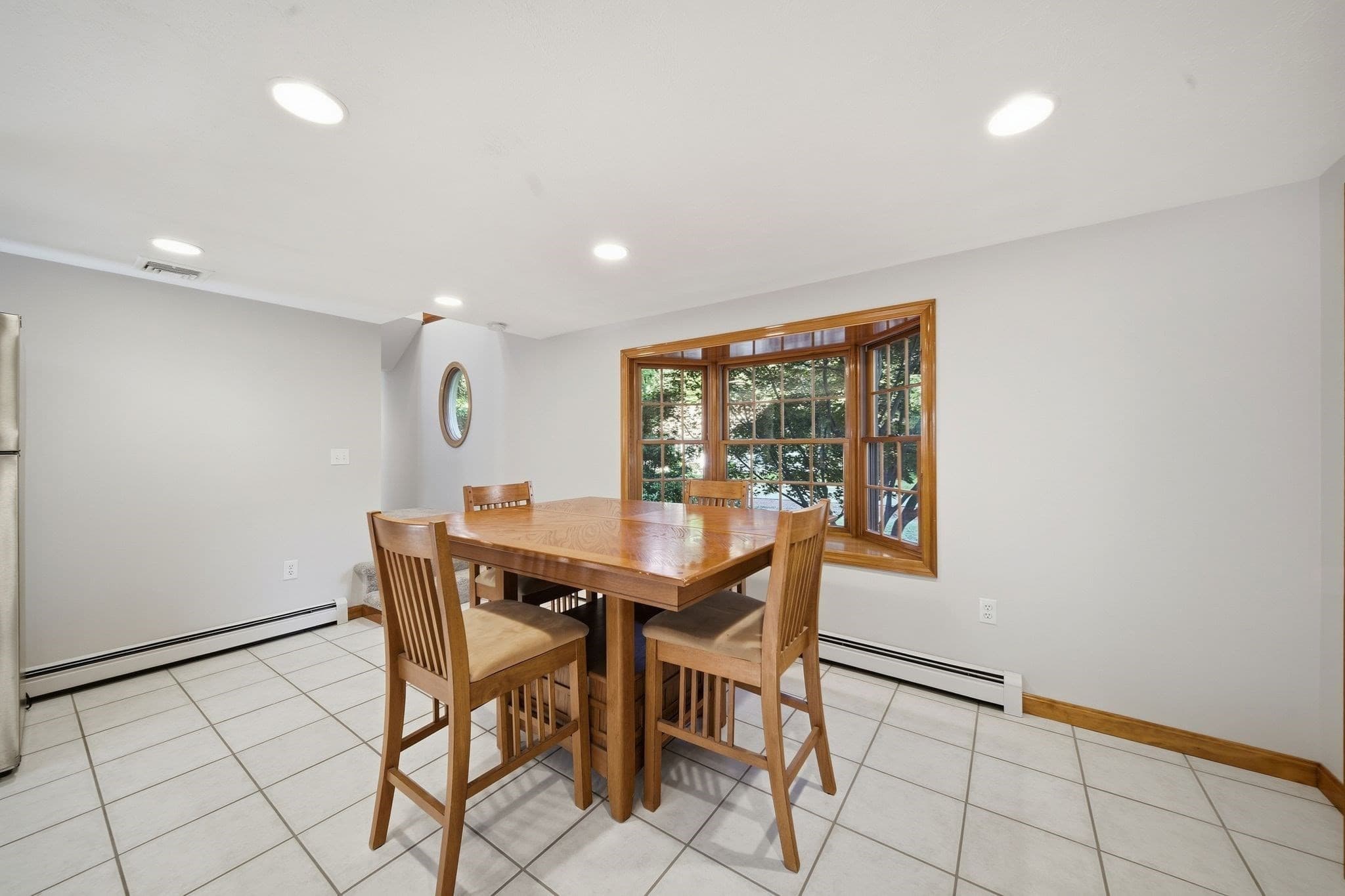Single Family Residence at 1289 Whipple Rd, Tewksbury MA 01876, Tewksbury, photo 5 of 41