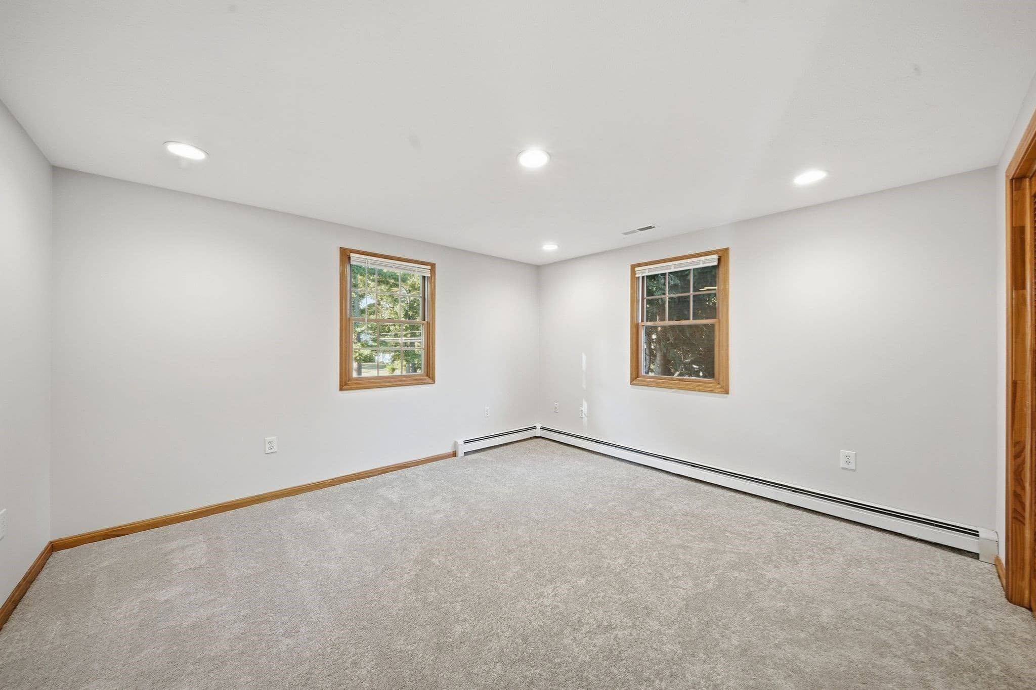 Single Family Residence at 1289 Whipple Rd, Tewksbury MA 01876, Tewksbury, photo 10 of 41