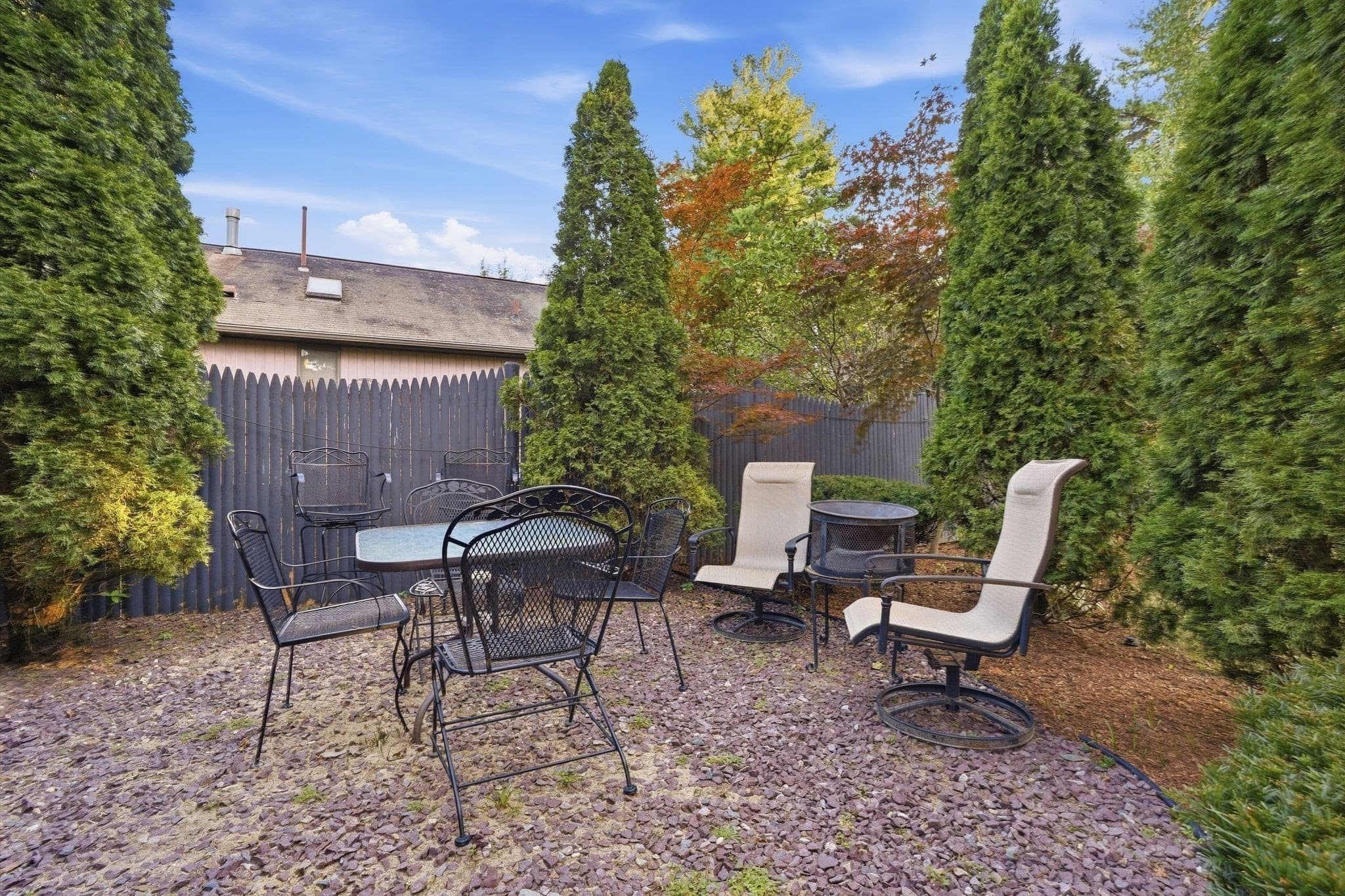 Single Family Residence at 1289 Whipple Rd, Tewksbury MA 01876, Tewksbury, photo 33 of 41