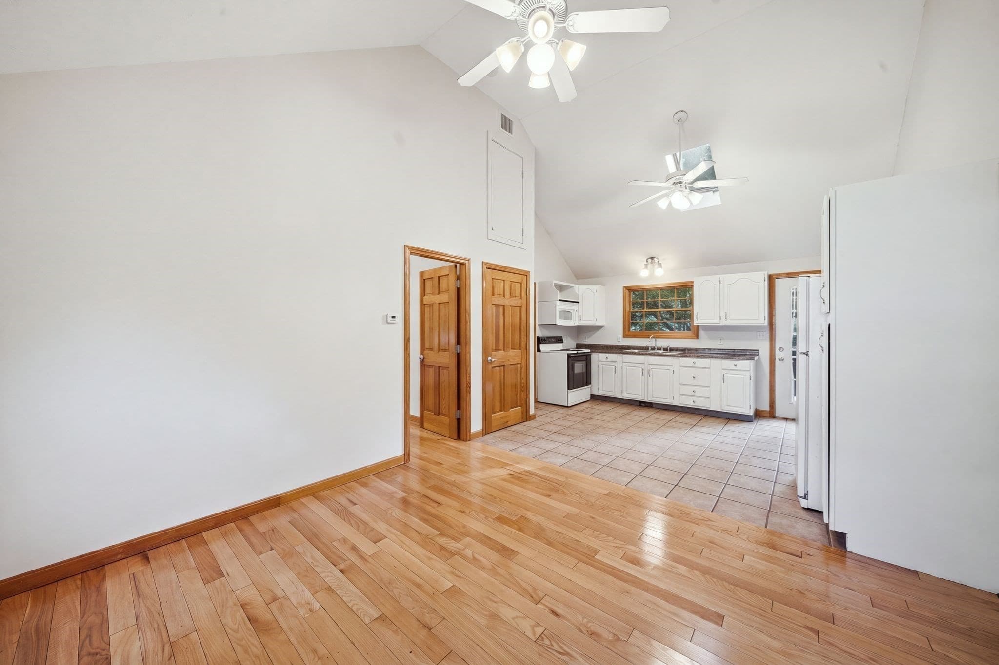Single Family Residence at 1289 Whipple Rd, Tewksbury MA 01876, Tewksbury, photo 21 of 41